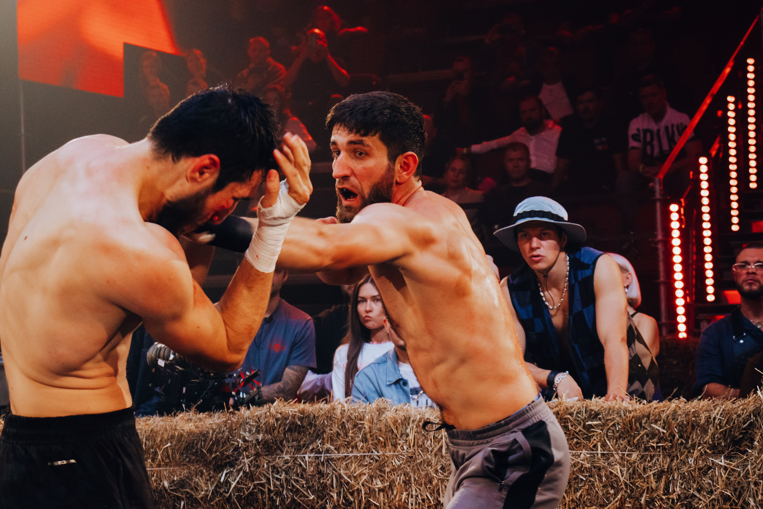 Кулачные бои TopDog. Анастасия Тен