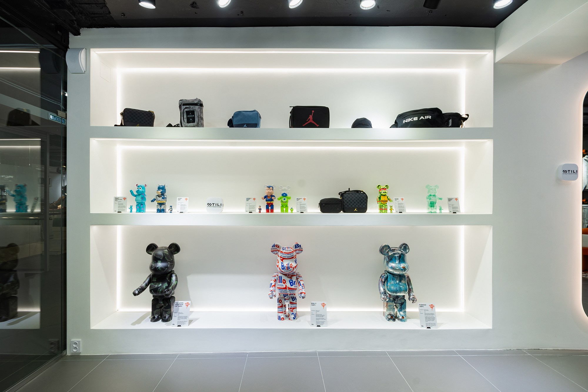 STILI магазин спортивной одежды. Фотограф Сергей Сергеев