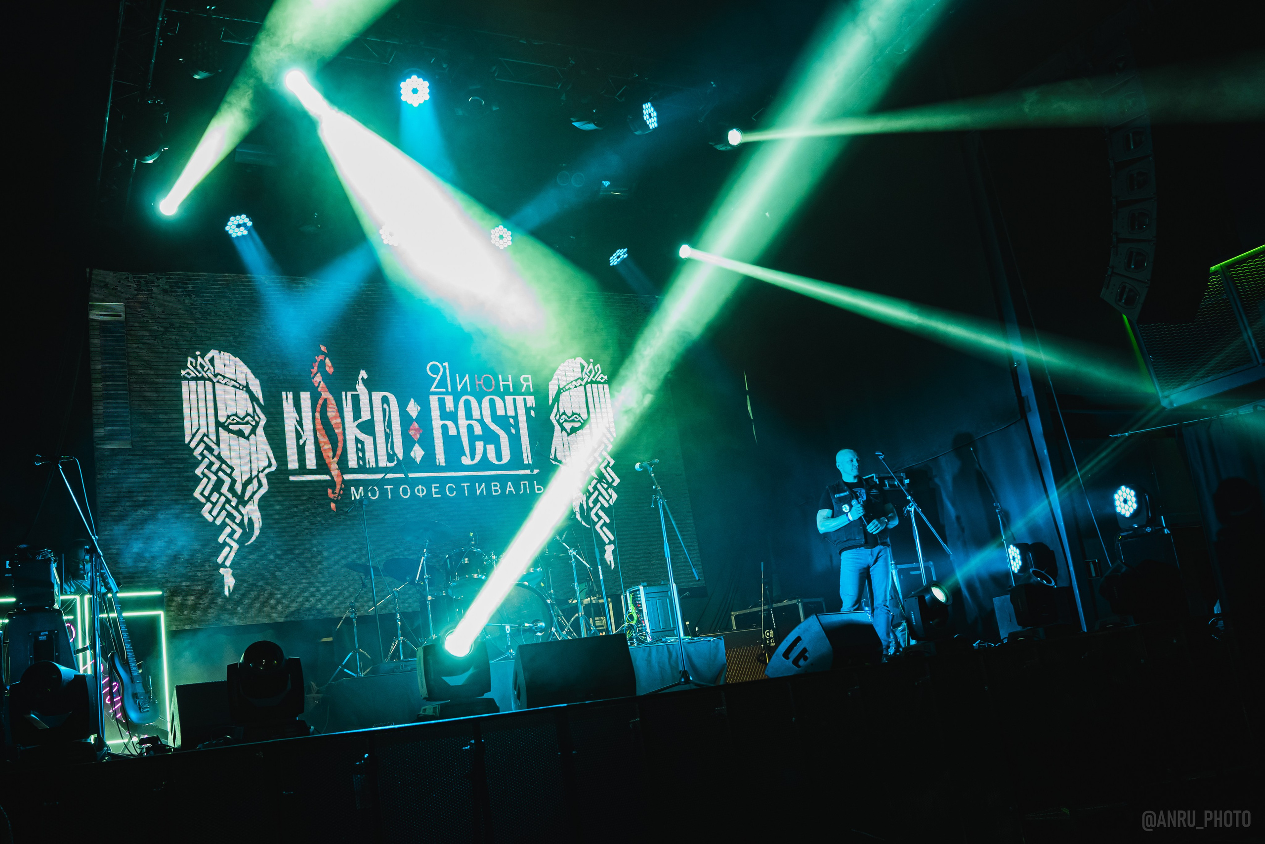 Выставка, гости на Nord fest. Репортажный фотограф Анастасия Рубцова