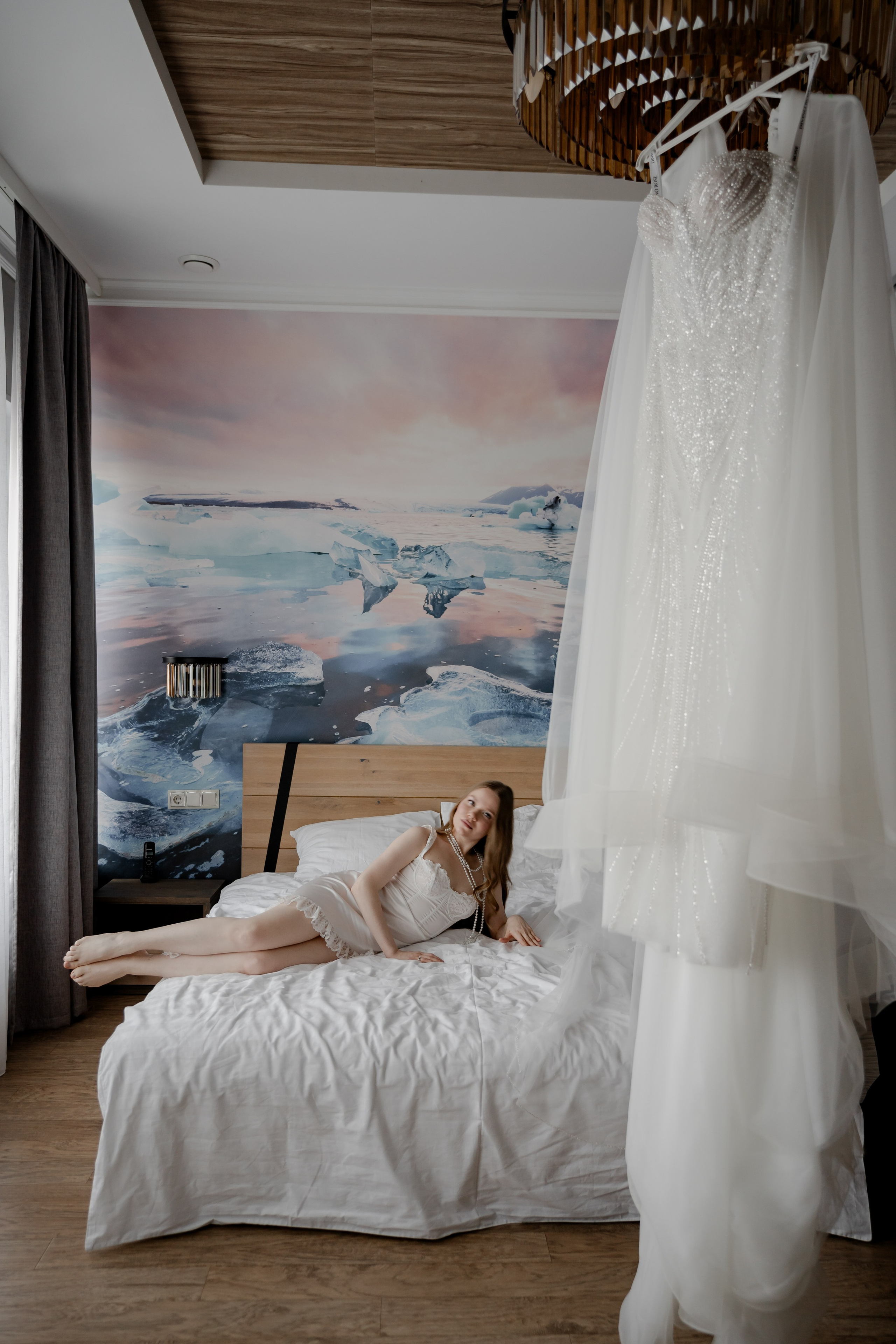 СВАДЕБНАЯ СЬЕМКА СБОРОВ В ОТЕЛЕ И ВЫЕЗД НА ЦЕРЕМОНИЮ (СНЯТО В СИБИРЕ В НИЖНЕВАРТОВСКЕ). Профессиональный фотограф, Санкт-Петербург — Виктория Богомолова