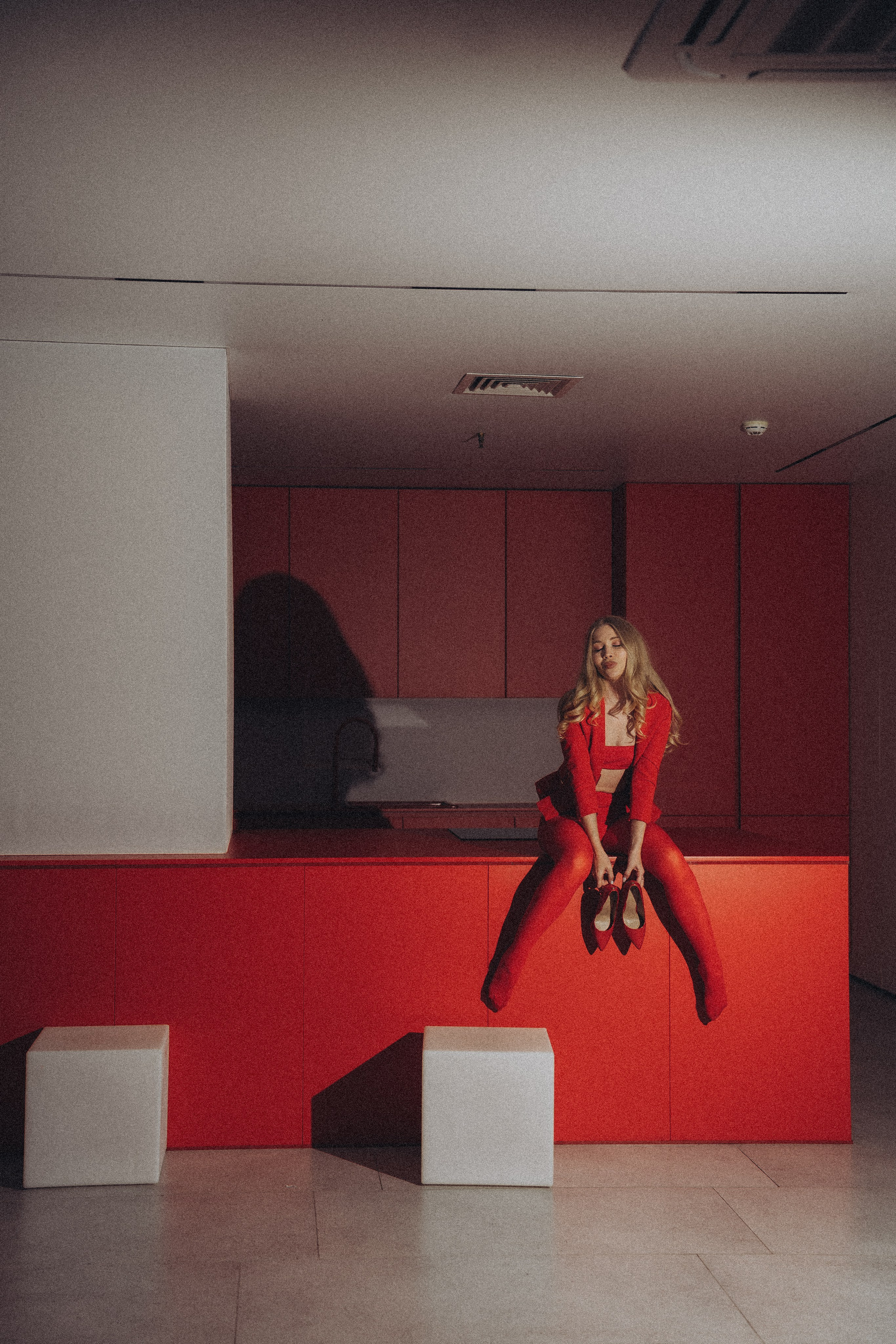 ФОТОСЕССИЯ К НОВОМУ ГОДУ В СТУДИИ С ЕЛОЧКОЙ КРАСИВЫЙ ОБРАЗ. Профессиональный фотограф, Санкт-Петербург — Виктория Богомолова