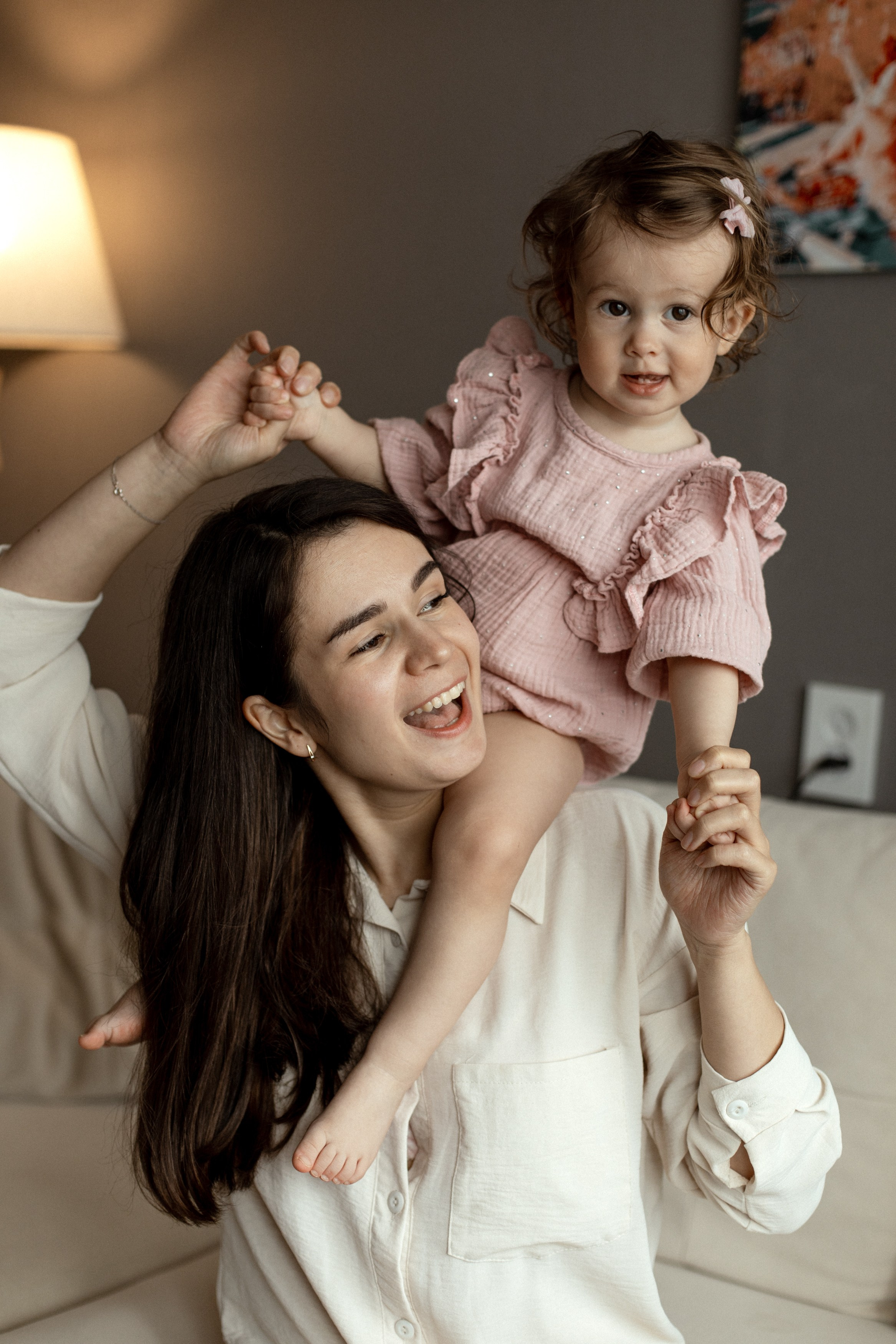 Домашняя фотосессия мама и дочка. Семейный фотограф Челябинск