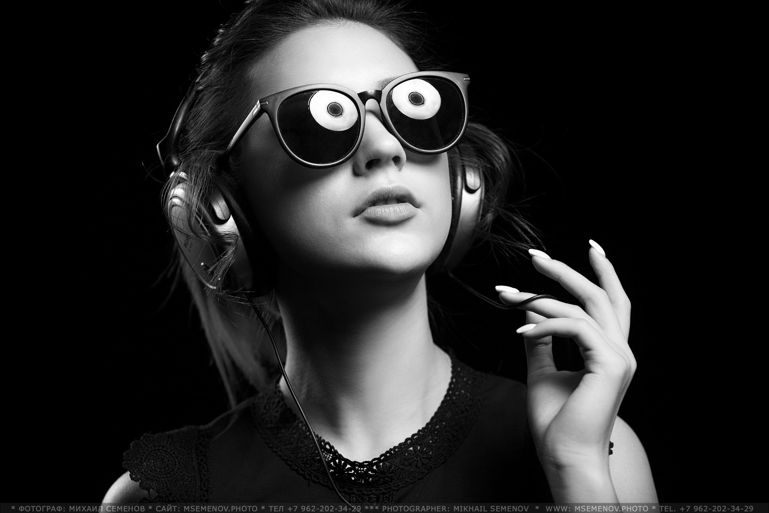 Portrait photo session. Photographer for business Mikhail Semenov. Aqua photo studio, photo school