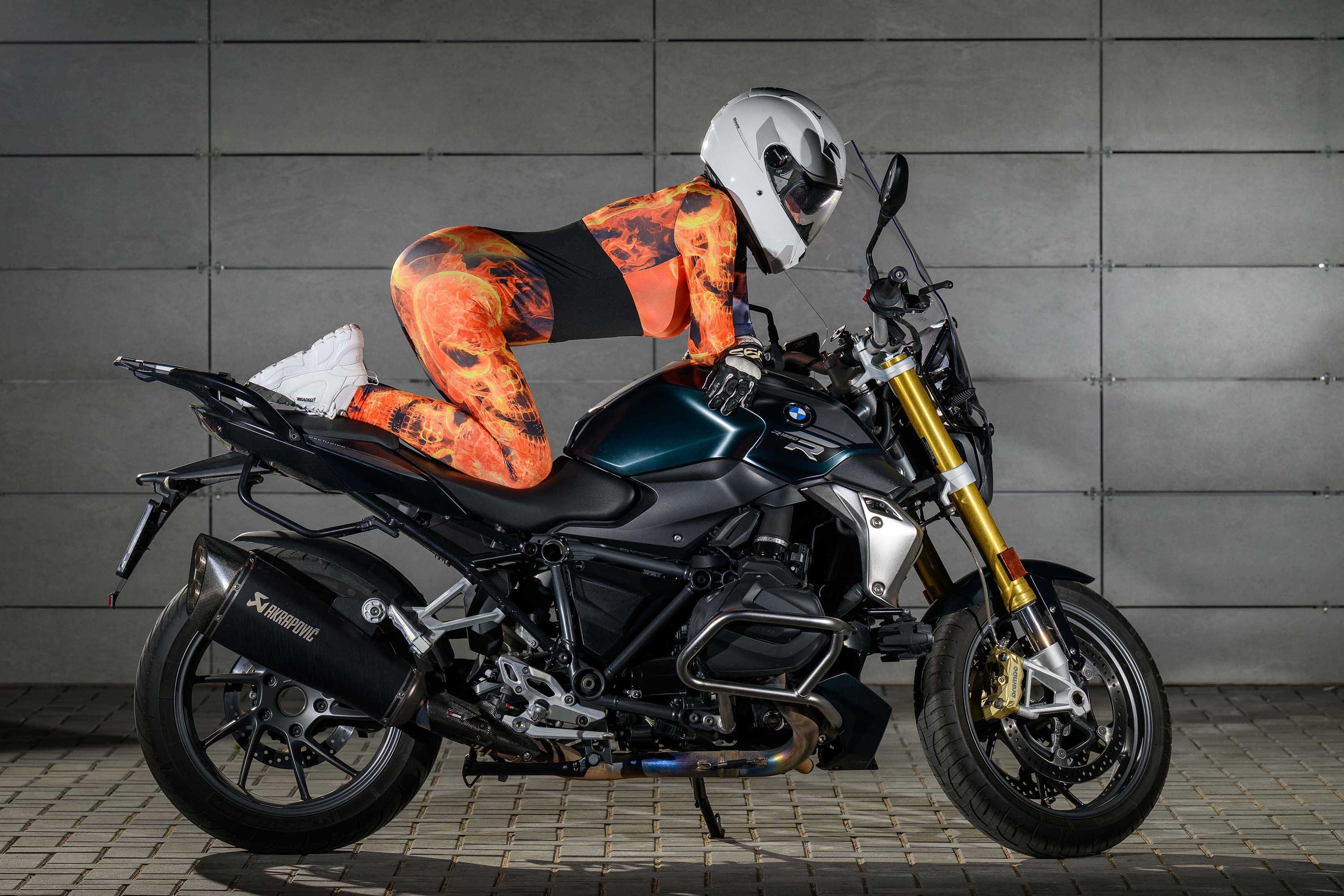 Фотосессии с мотоциклами. Спортивный и женский фотограф и видеограф в Завидово и Конаково Андрей Герасимов