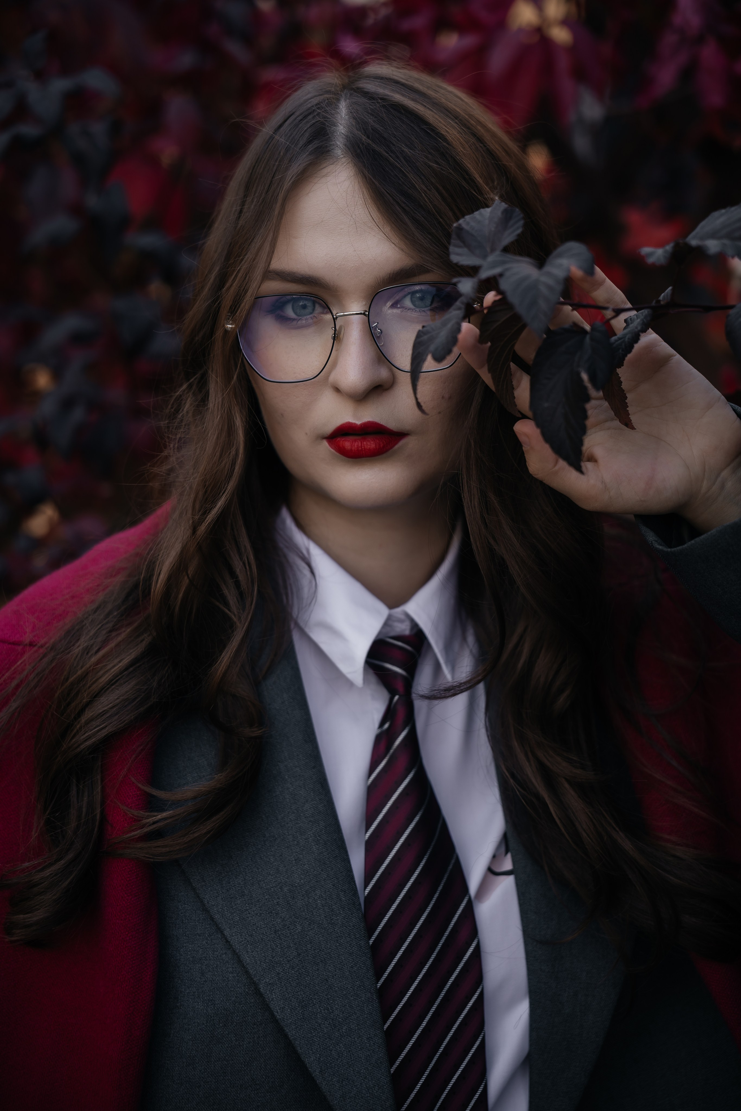 Софа. Прогулочная фотосессия у Победы. Свадебный и семейный фотограф в Новосибирске Ирина Дорошкова