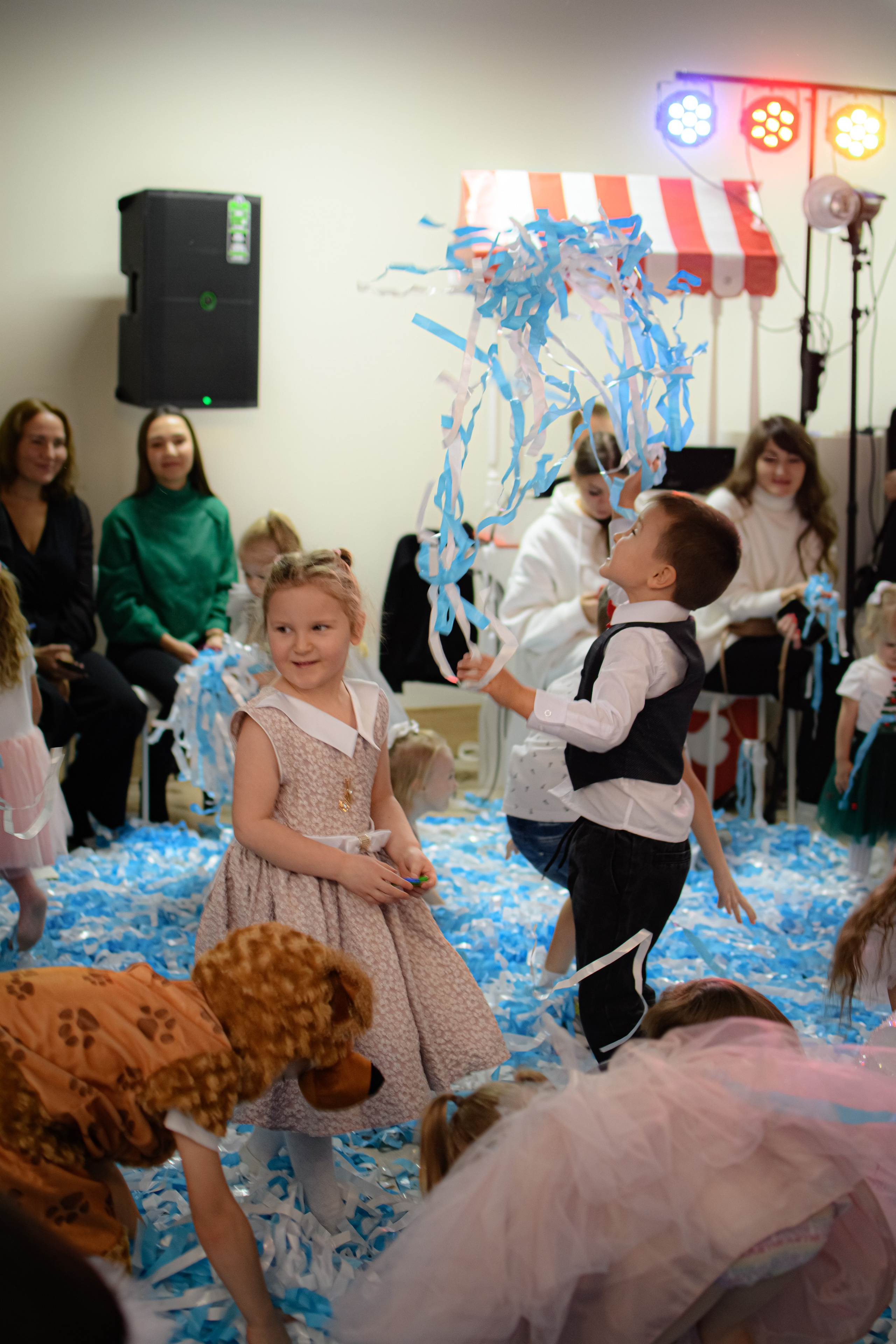 HAPPY NEW YEAR. Photokarish