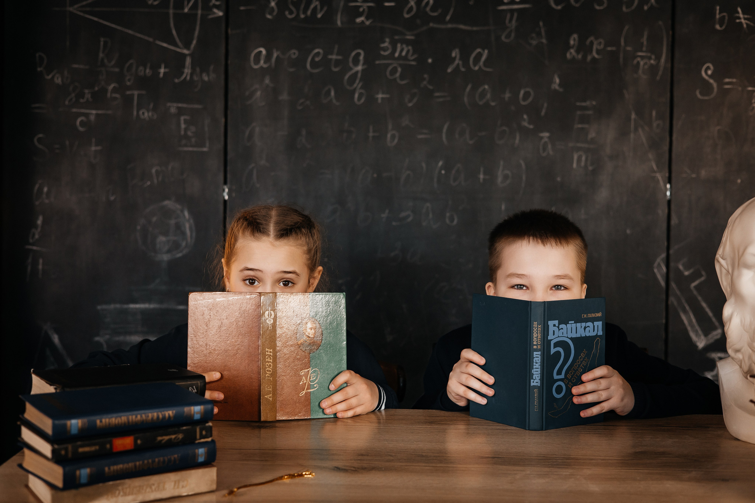 Школьники. Гарутис Лидия профессиональный фотограф в Чите