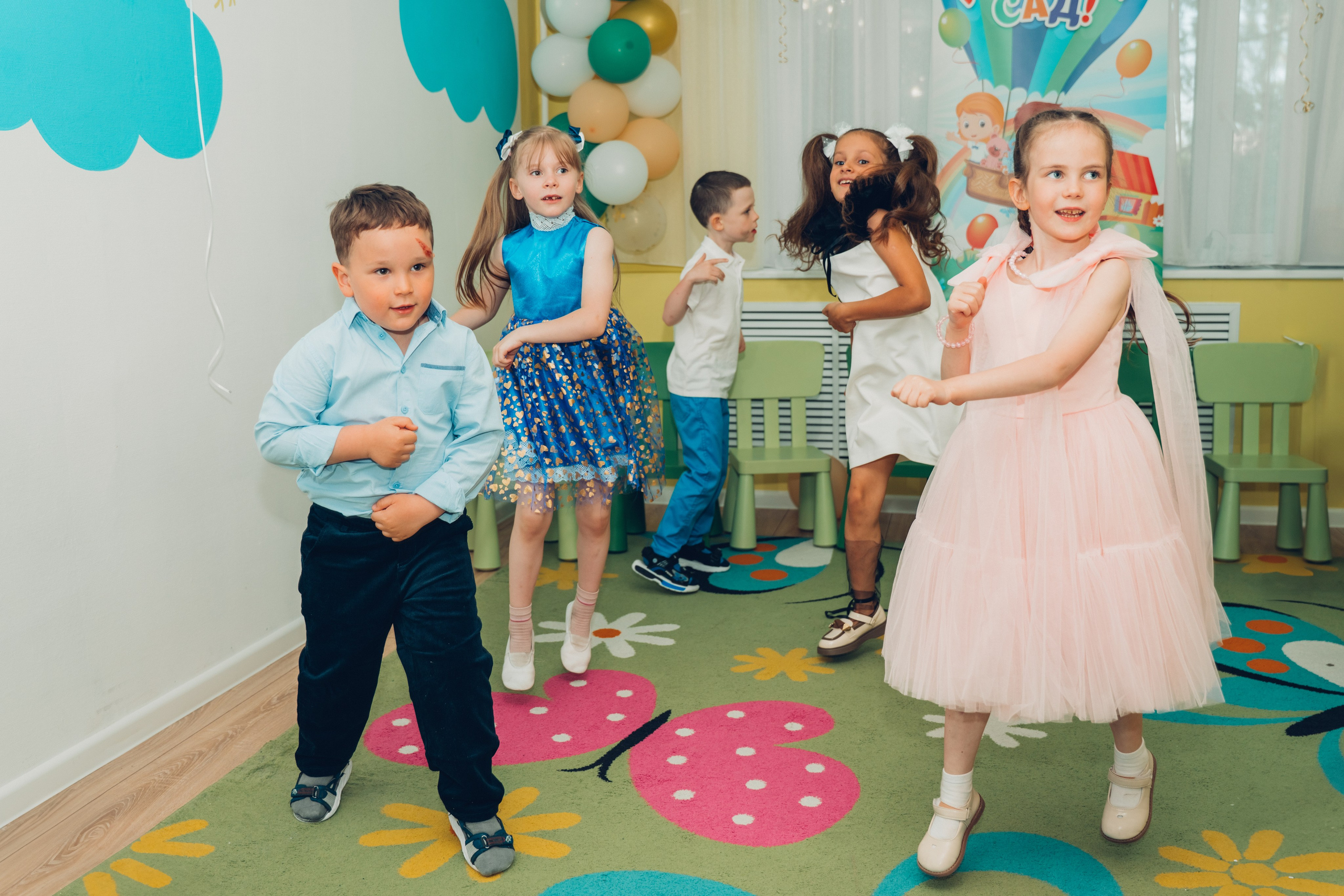 Уютный мир детского сада «Домовенок». Профессиональный детский и семейный фотограф в Москве Диля Грошева