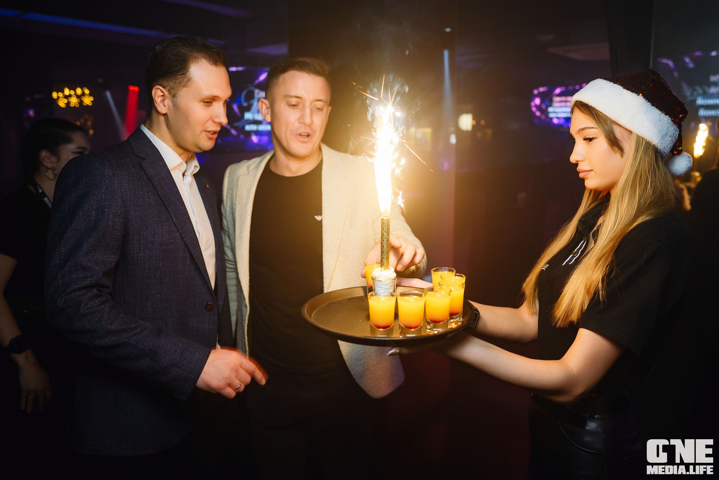 Фоторепортаж из караоке-клуба Эйфория. One Media Life: фоторепортажи, фотоотчеты с мероприятий и заведений