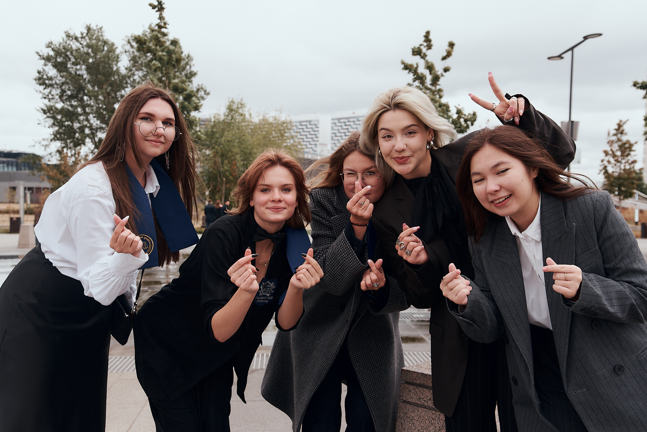 ШКОЛЬНАЯ ЛИНЕЙКА. Фотограф Москва Софа Ревчук