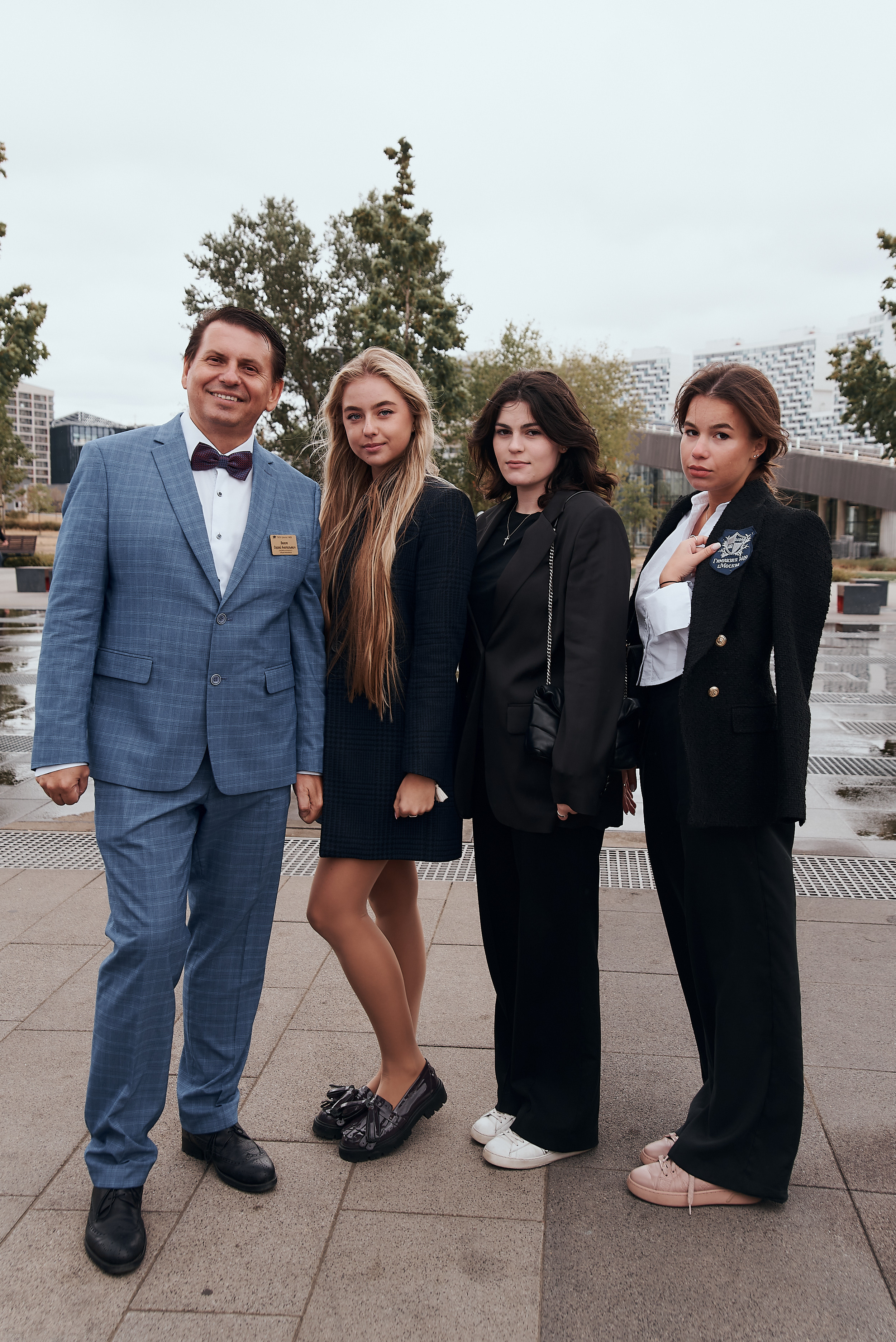 ШКОЛЬНАЯ ЛИНЕЙКА. Фотограф Москва Софа Ревчук