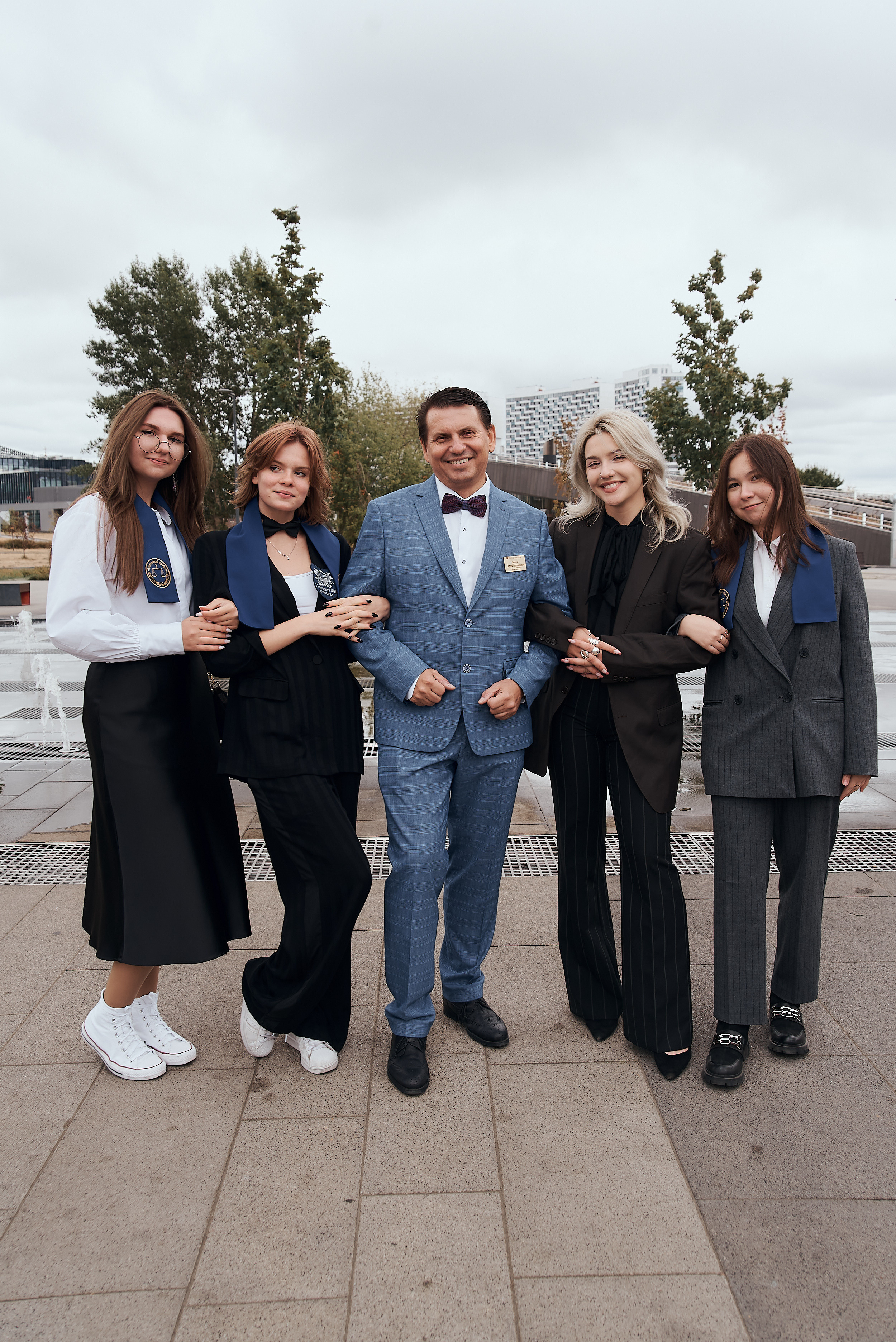 ШКОЛЬНАЯ ЛИНЕЙКА. Фотограф Москва Софа Ревчук