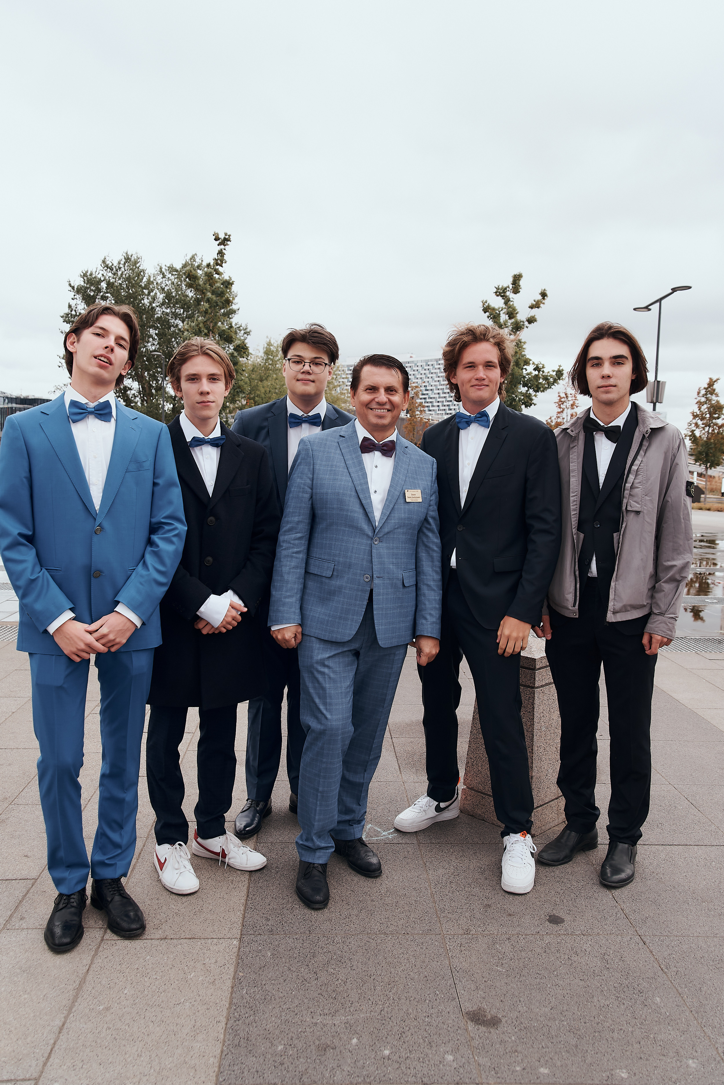 ШКОЛЬНАЯ ЛИНЕЙКА. Фотограф Москва Софа Ревчук