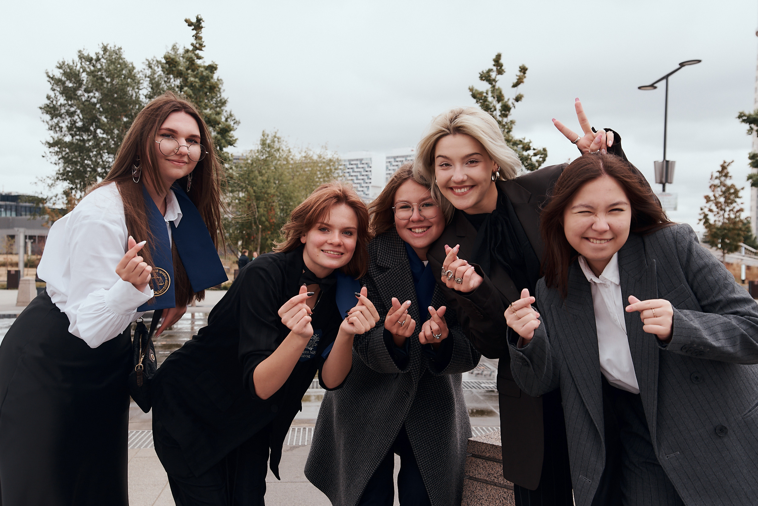 ШКОЛЬНАЯ ЛИНЕЙКА. Фотограф Москва Софа Ревчук