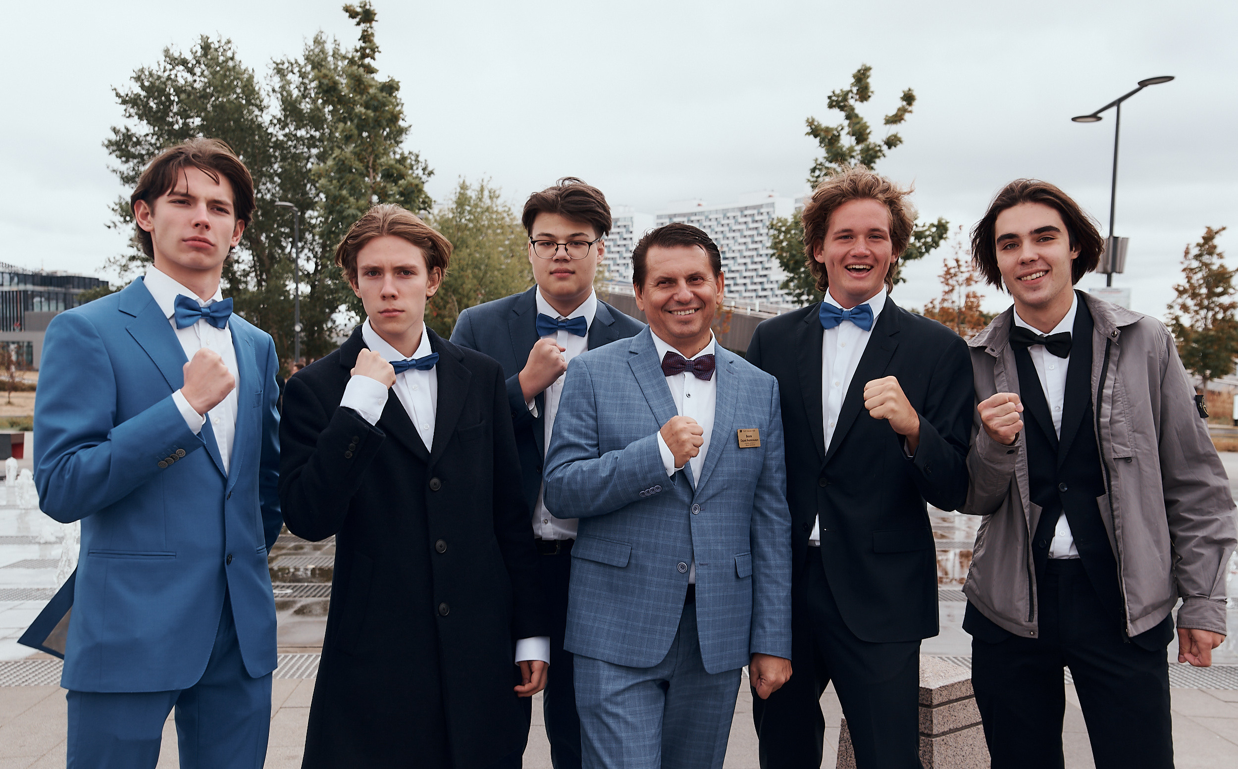 ШКОЛЬНАЯ ЛИНЕЙКА. Фотограф Москва Софа Ревчук