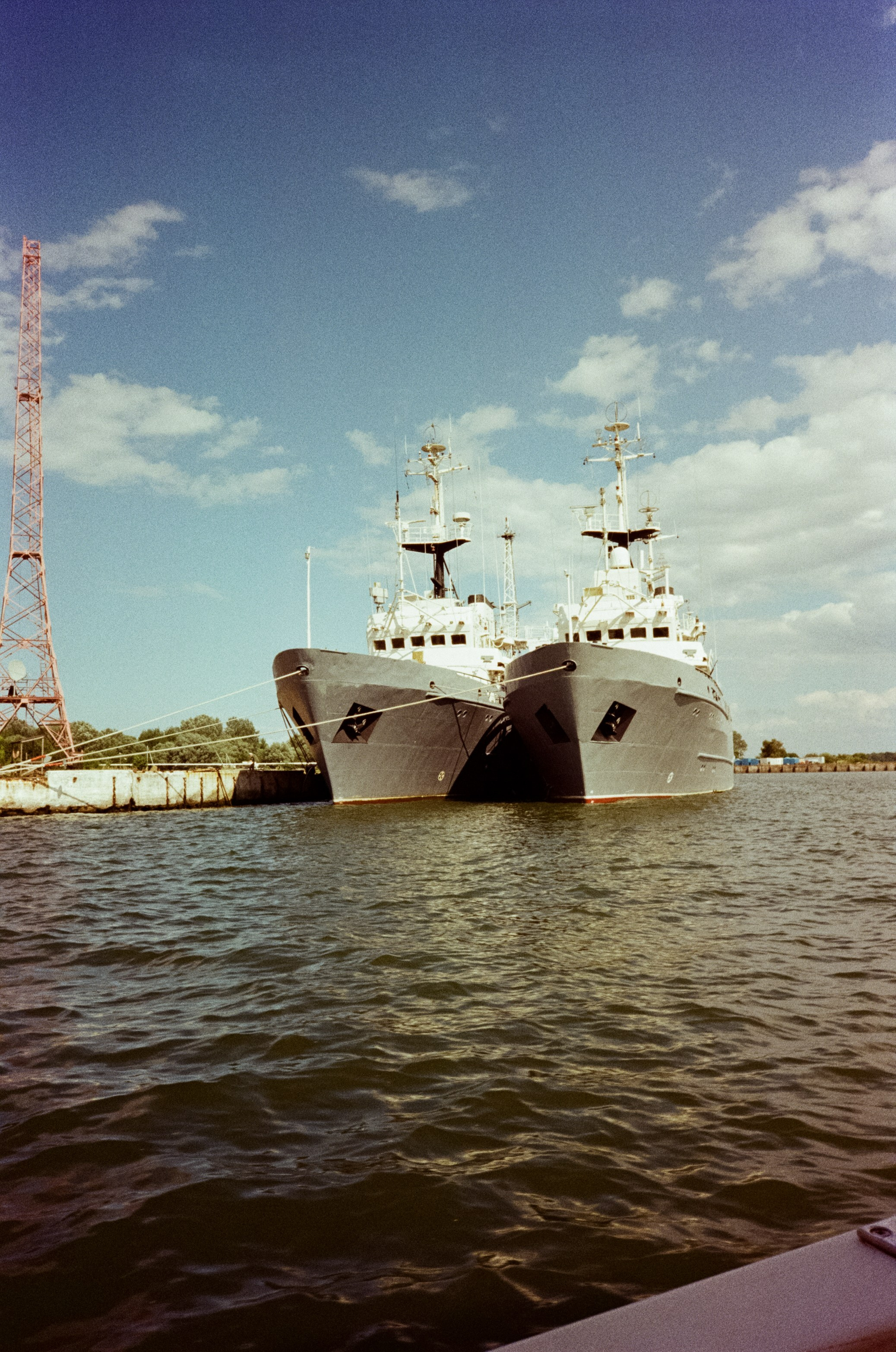 Прогулка на катере по Калининградскому заливу. Алые паруса. Фотограф-документалист Мария Осокина