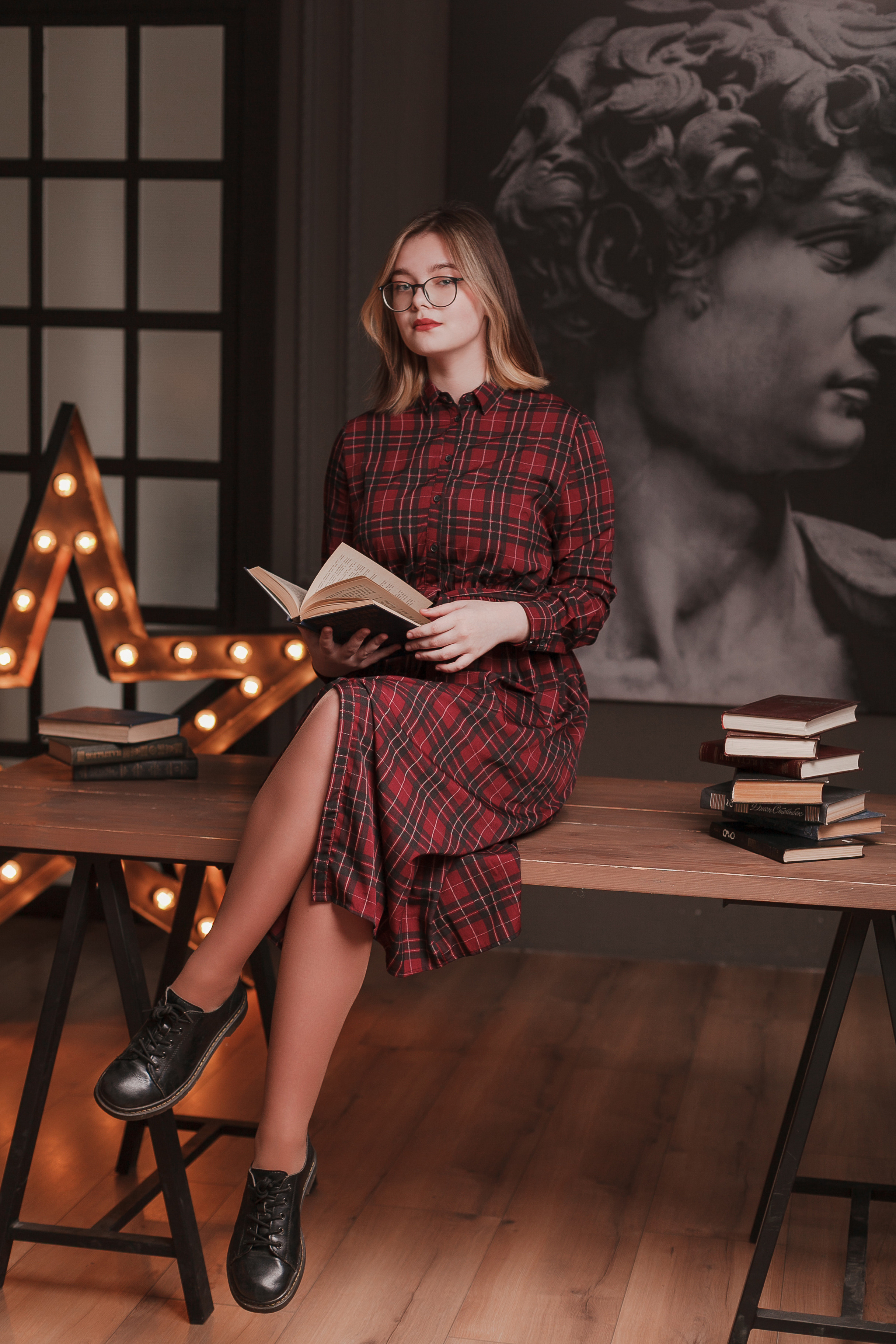 Фотосессия выпускников в студии. Ирина Коновалова школьный фотограф. Выпускные альбомы Ярославль