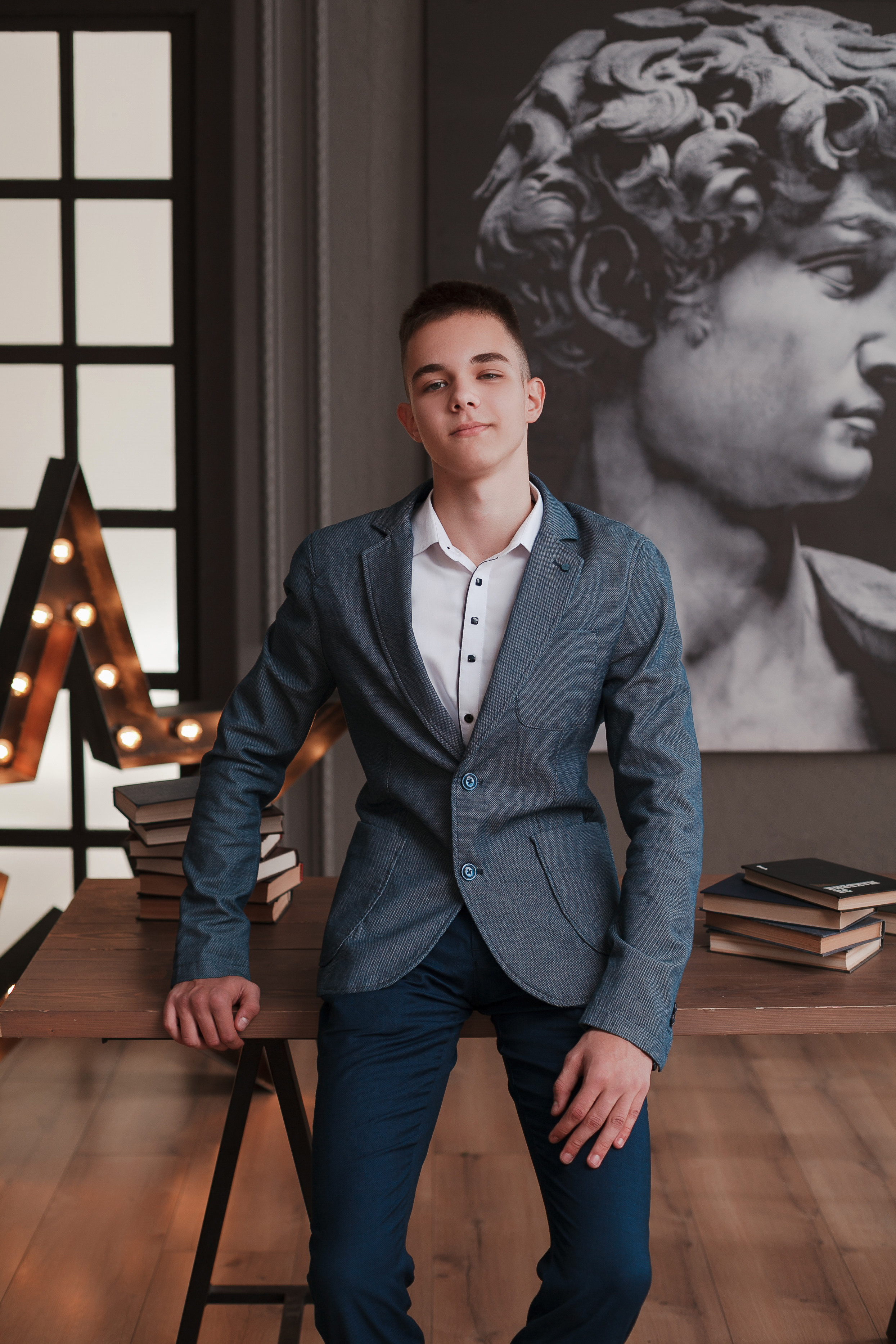 Фотосессия выпускников в студии. Ирина Коновалова школьный фотограф. Выпускные альбомы Ярославль