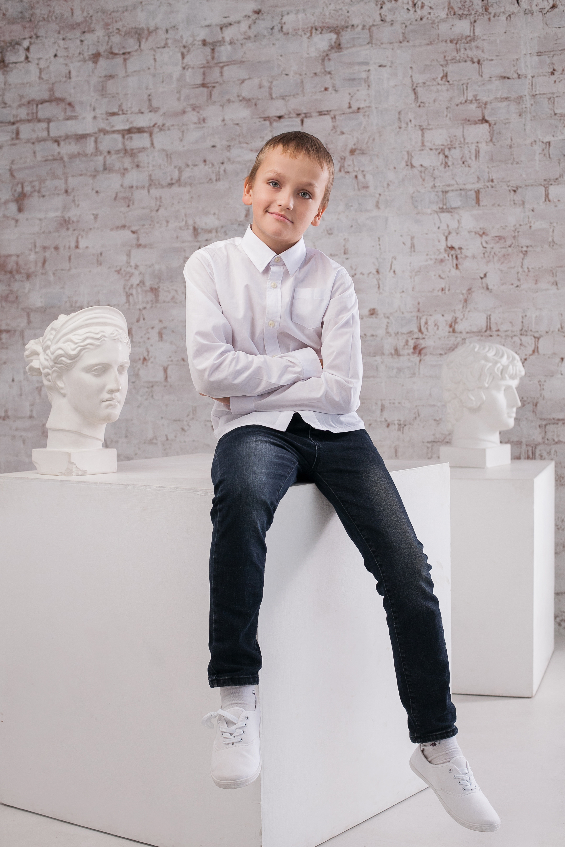 Выпускники 4 класса Ярославль. Ирина Коновалова школьный фотограф. Выпускные альбомы Ярославль