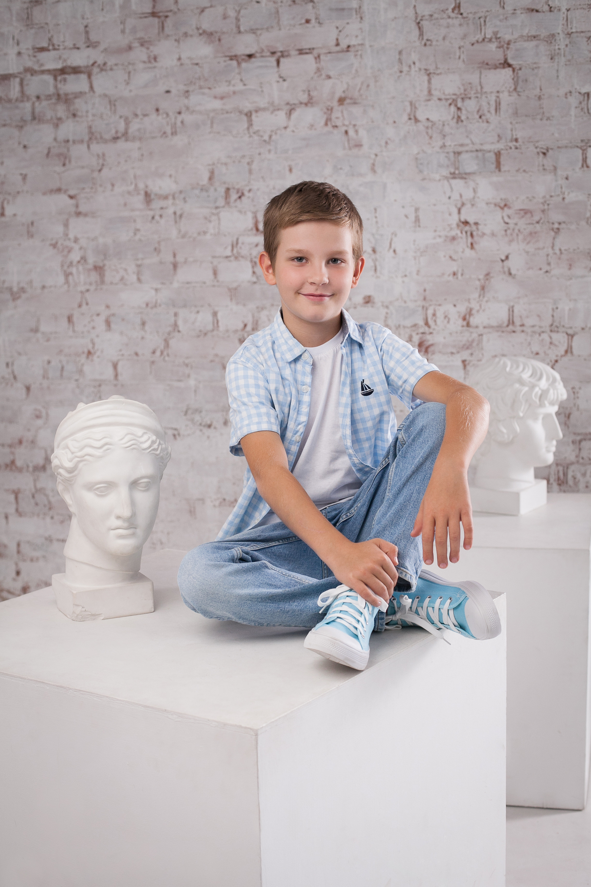 Выпускники 4 класса Ярославль. Ирина Коновалова школьный фотограф. Выпускные альбомы Ярославль