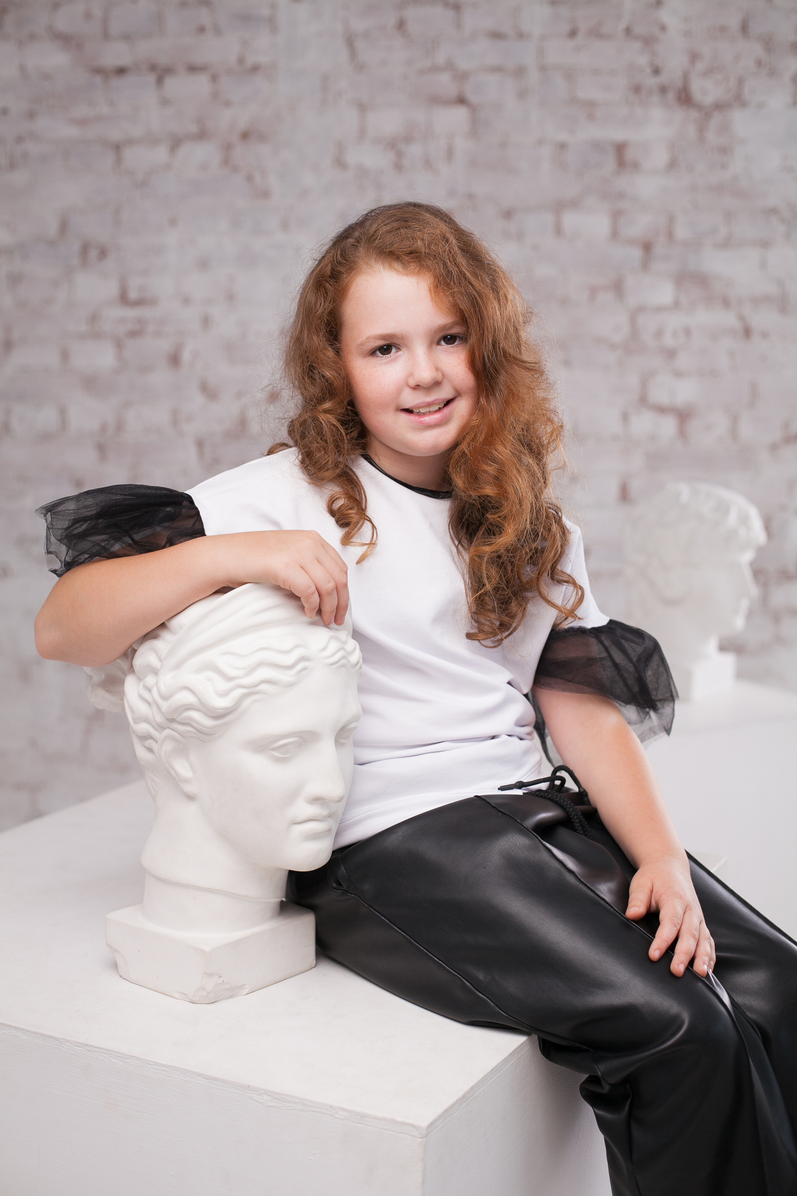 Выпускники 4 класса Ярославль. Ирина Коновалова школьный фотограф. Выпускные альбомы Ярославль