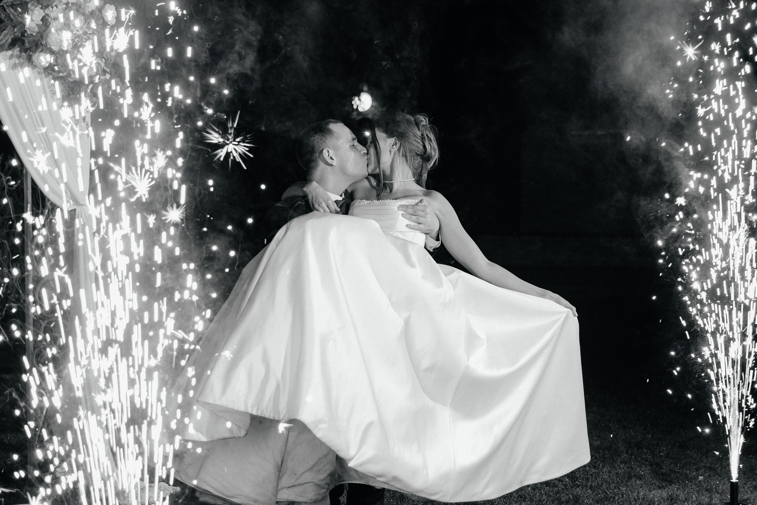 Свадебная фотосессия Анастасии и Игоря в Усадьбе Легенда. Свадебный фотограф в Минске/Беларуси Сергей Спиридонов