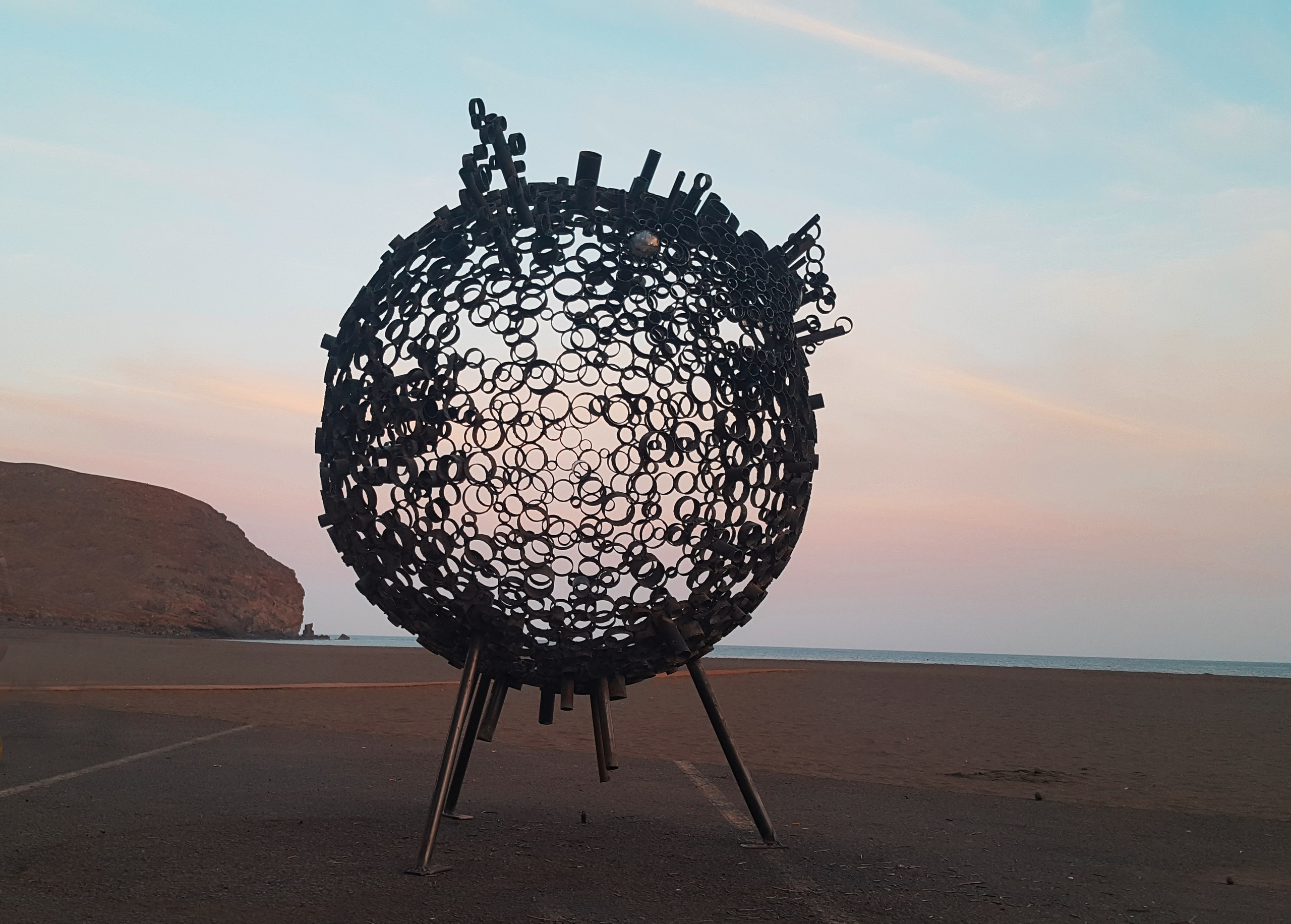 Рыба-шар_Испания _Канарские острова_Фуертевентура_ 2019. Художник — скульптор Антонина Фатхуллина