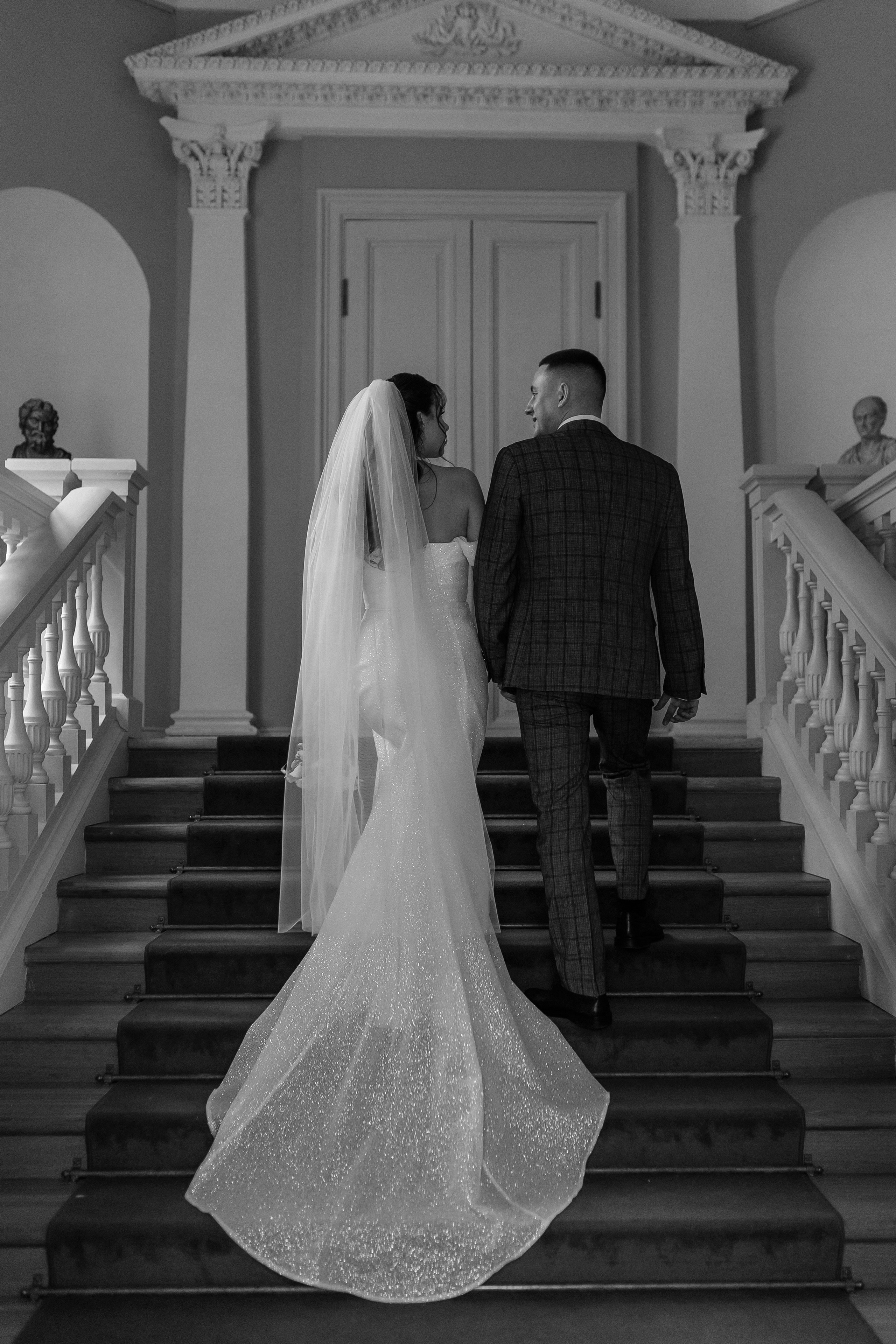 Свадебная фотосессия в усадьбе Муравьёвых-Апостолов