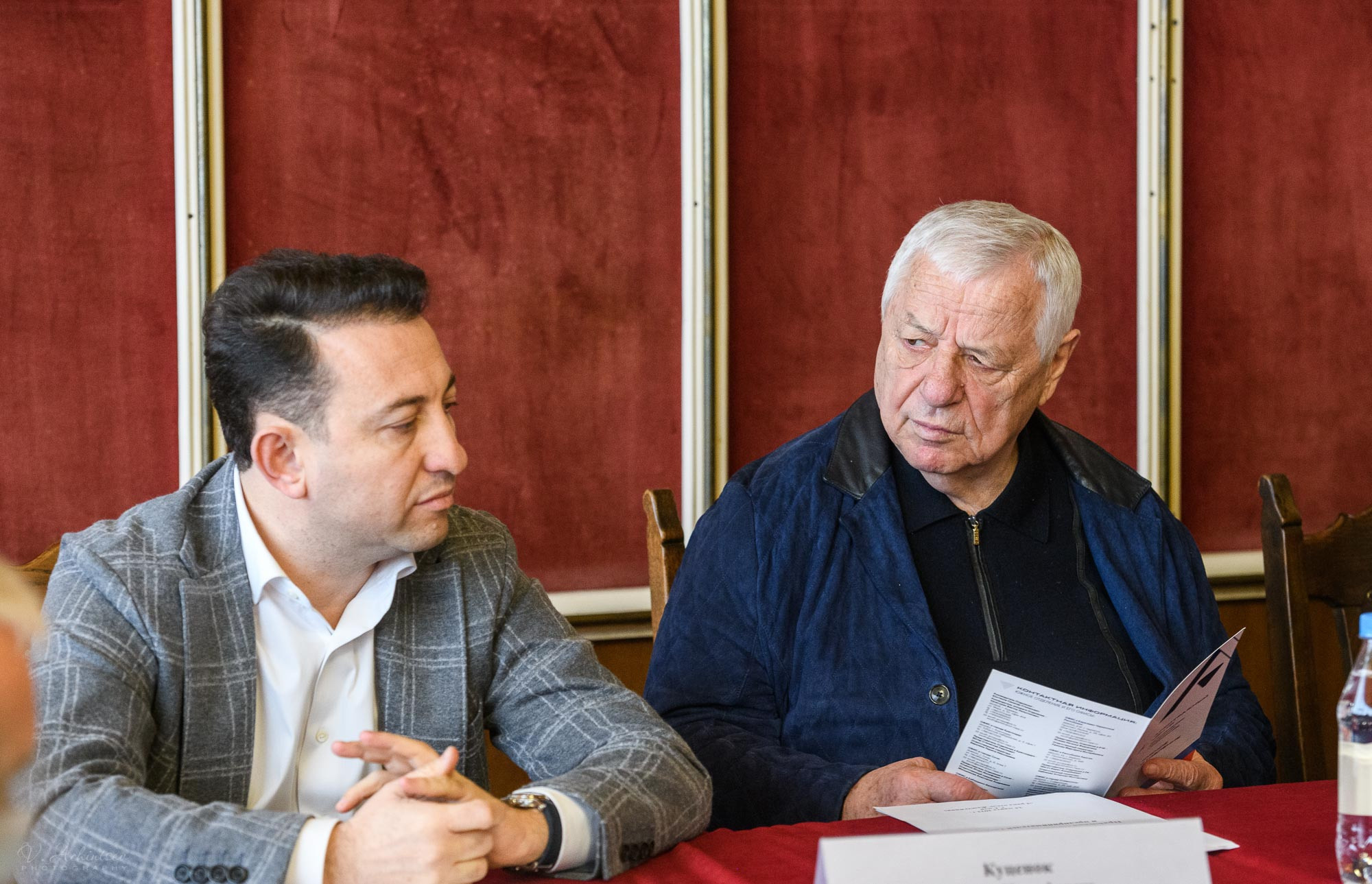 Круглый стол. Фотограф в Сочи Владимир Ачинцев