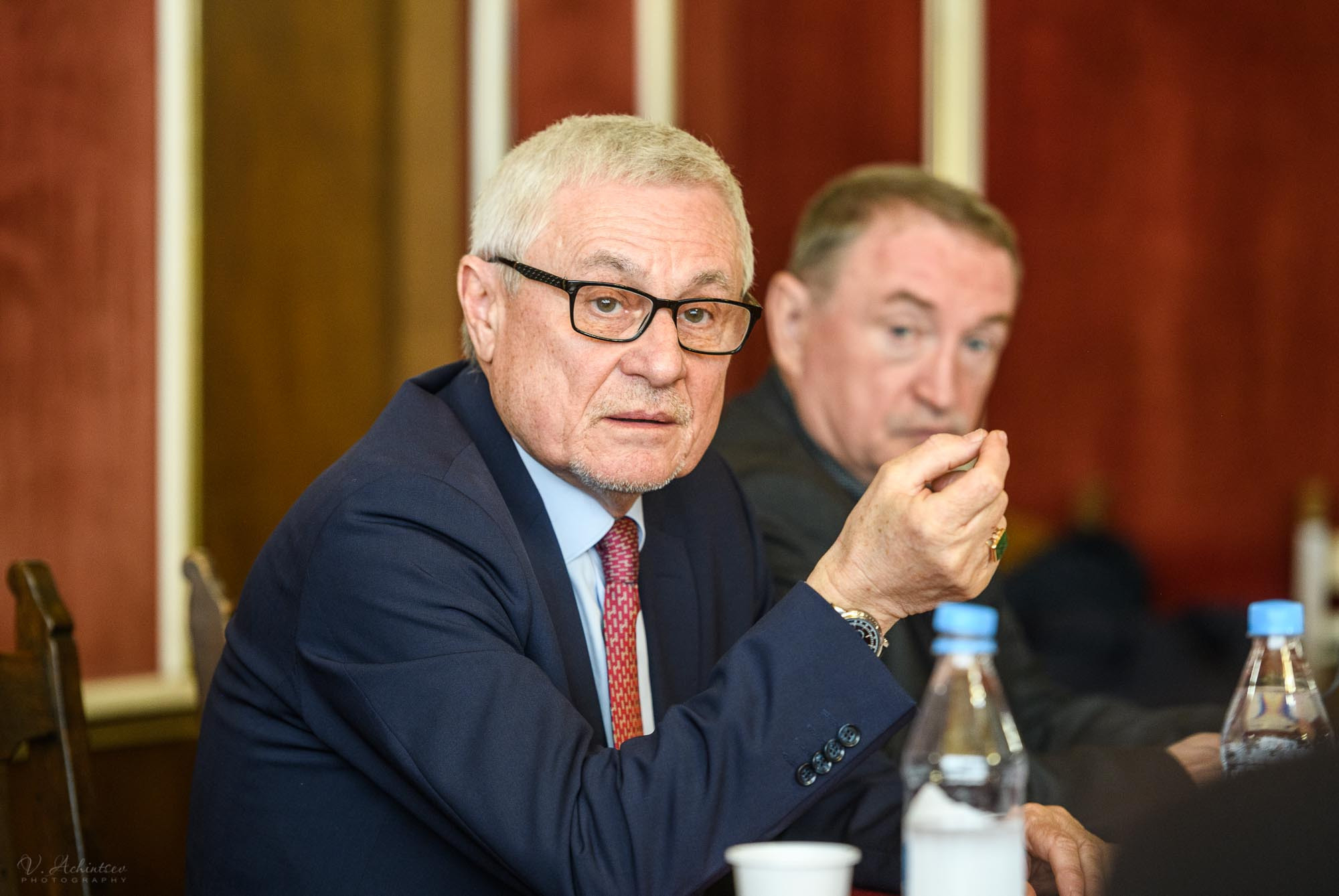 Круглый стол. Фотограф в Сочи Владимир Ачинцев