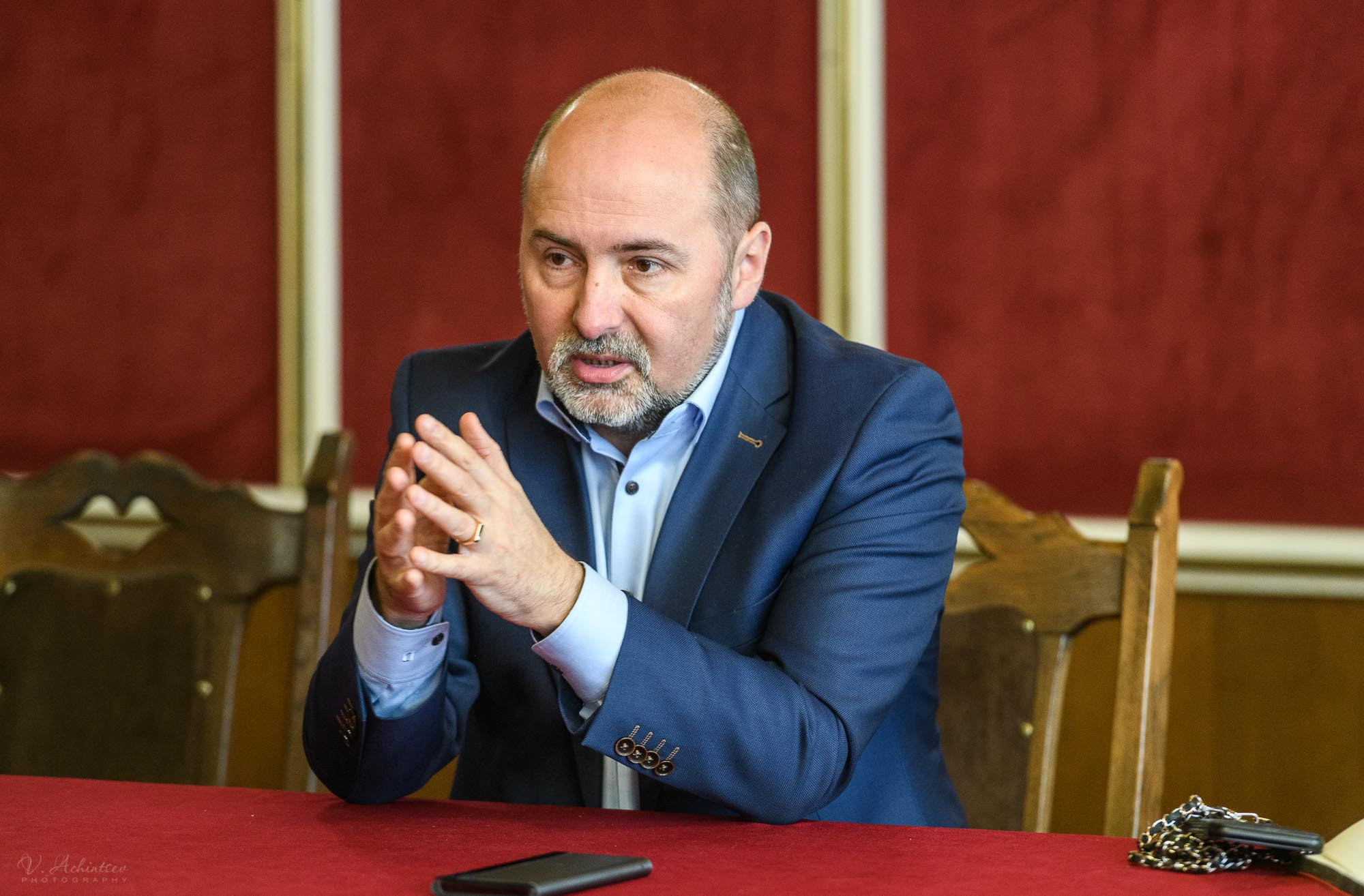 Круглый стол. Фотограф в Сочи Владимир Ачинцев