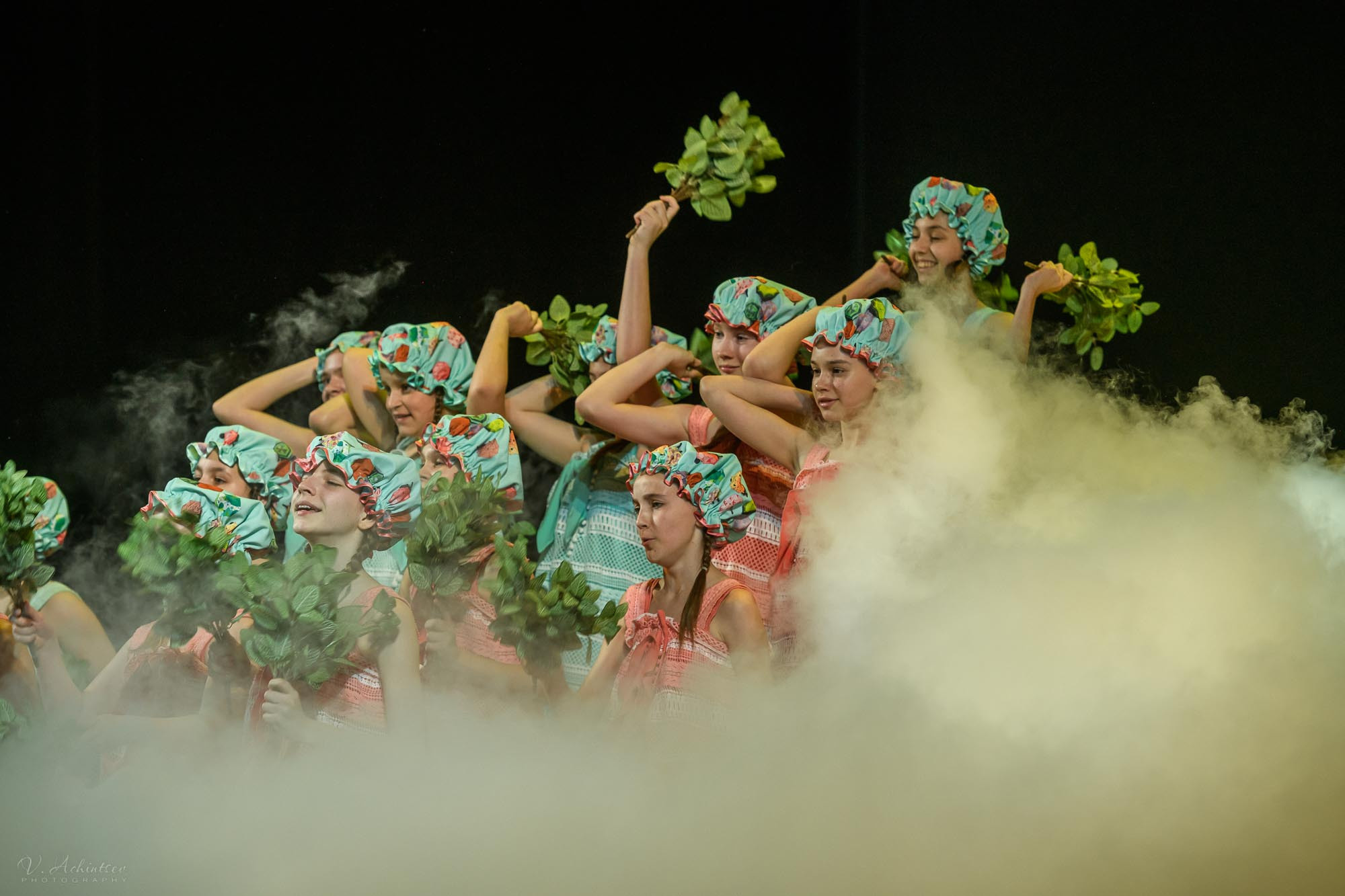 Концерт детского коллектива Сим Сим г. Сочи. Фотограф в Сочи Владимир Ачинцев