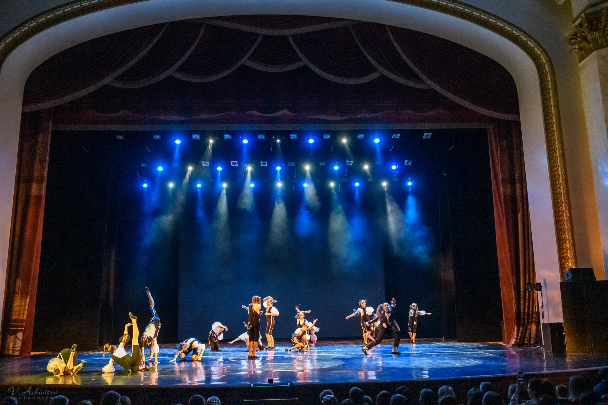 Концерт детского коллектива Сим Сим г. Сочи. Фотограф в Сочи Владимир Ачинцев