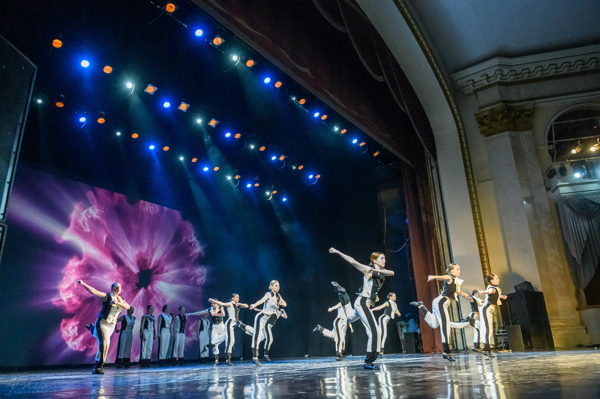 Концерт детского коллектива Сим Сим г. Сочи. Фотограф в Сочи Владимир Ачинцев