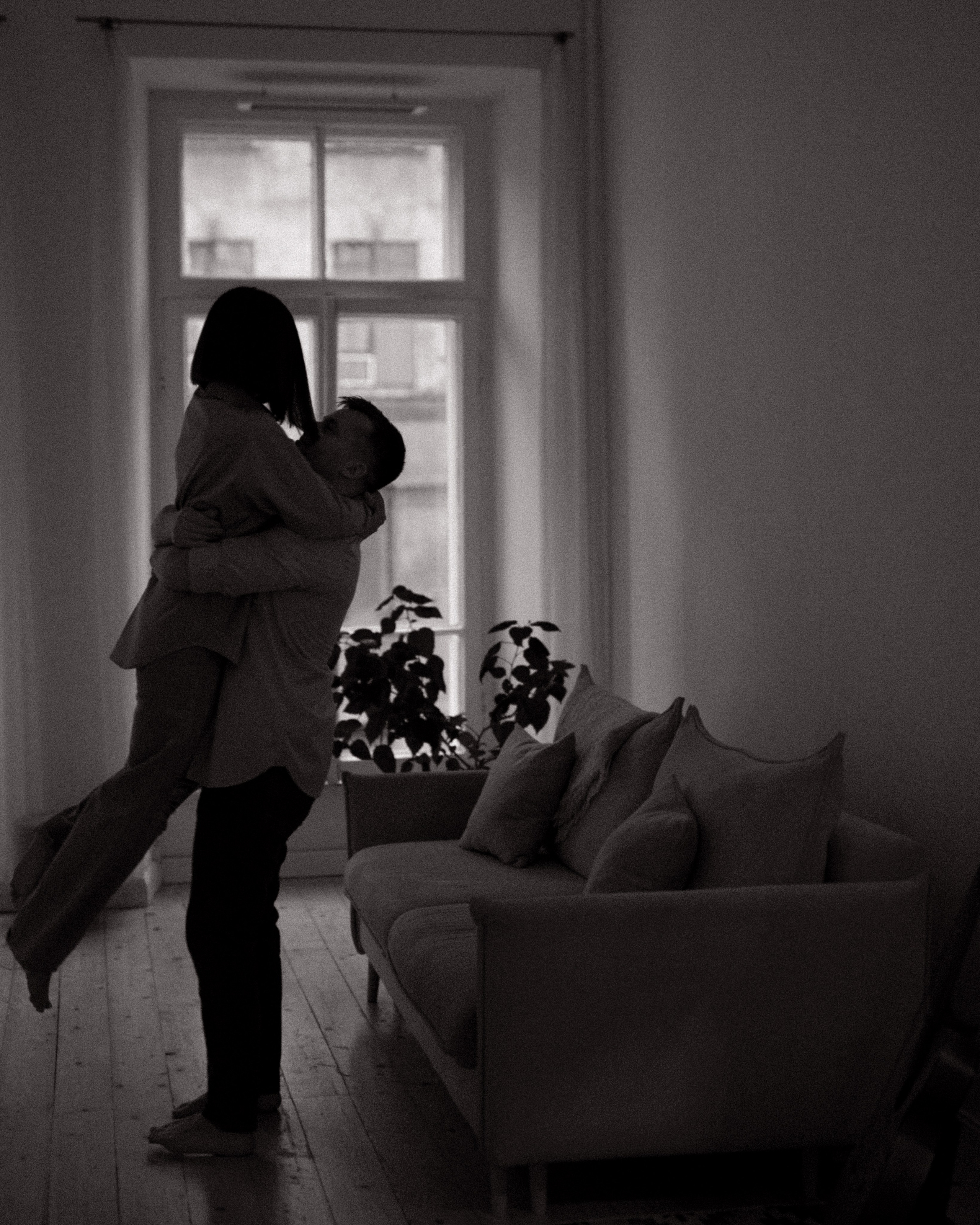 Мы сегодня дома