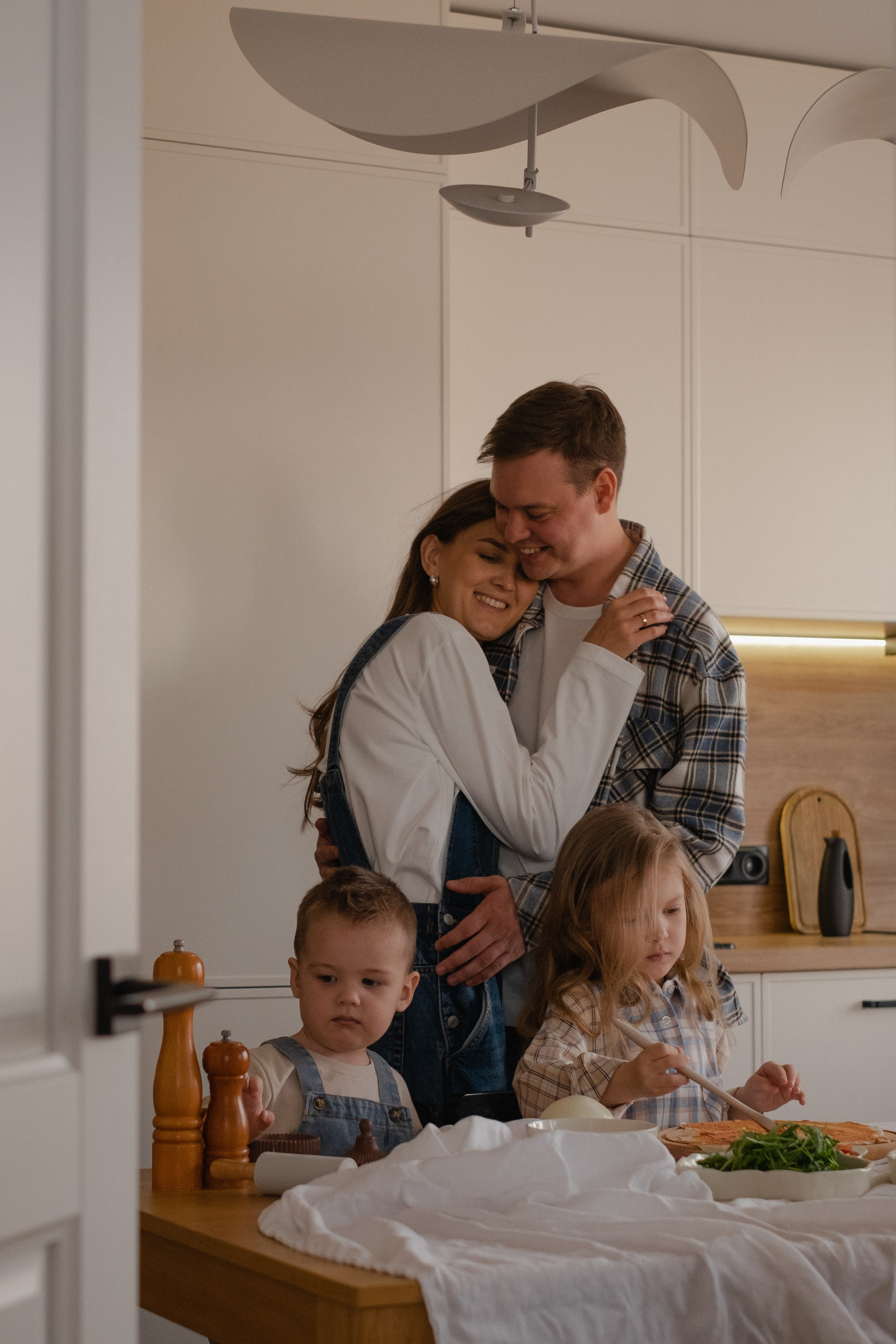 Элла, Кирилл, Алиса и Даниил | домашняя съемка. Фотограф в Новосибирске Диана Ильиных