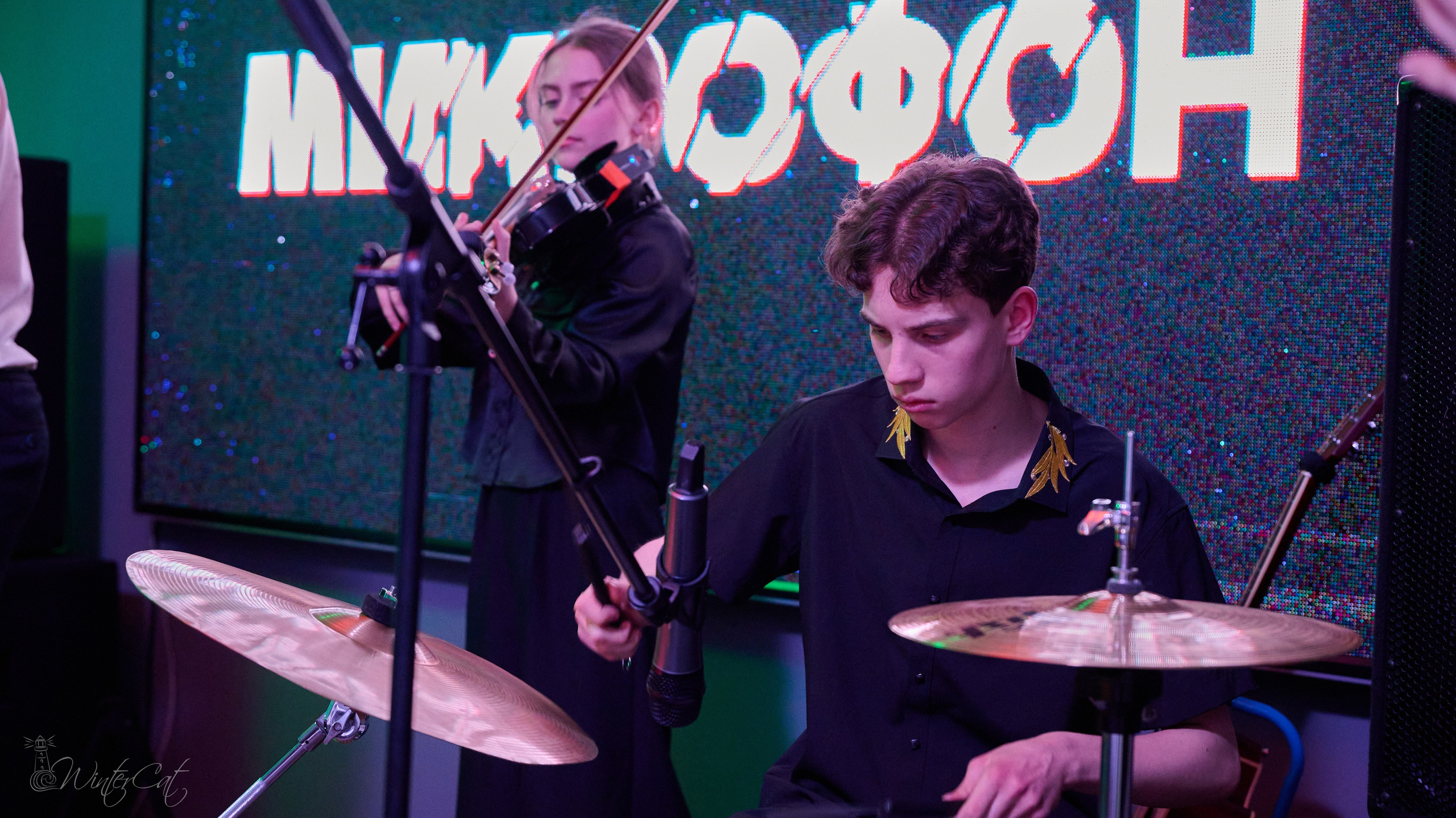 Открытый микрофон. Портретный и репортажный фотограф в Магадане Андрей Нефедов WinterCatPhoto