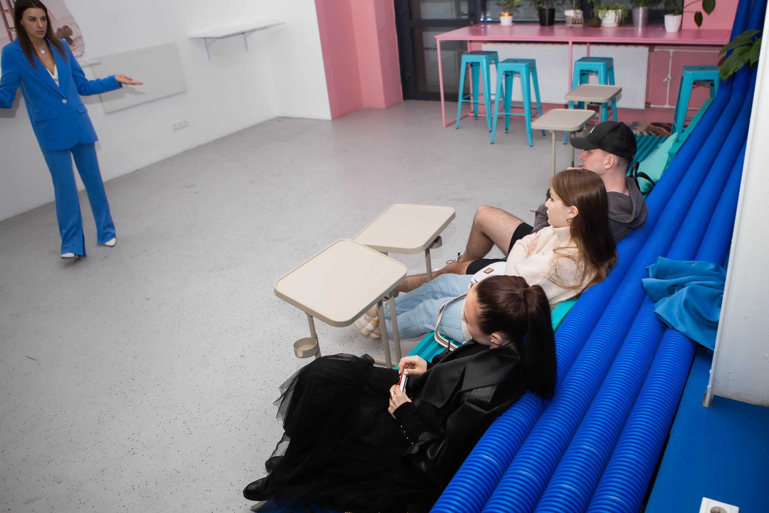 NEON | MATES CLUB NETWORKING. Фотограф Абакумова Анастасия