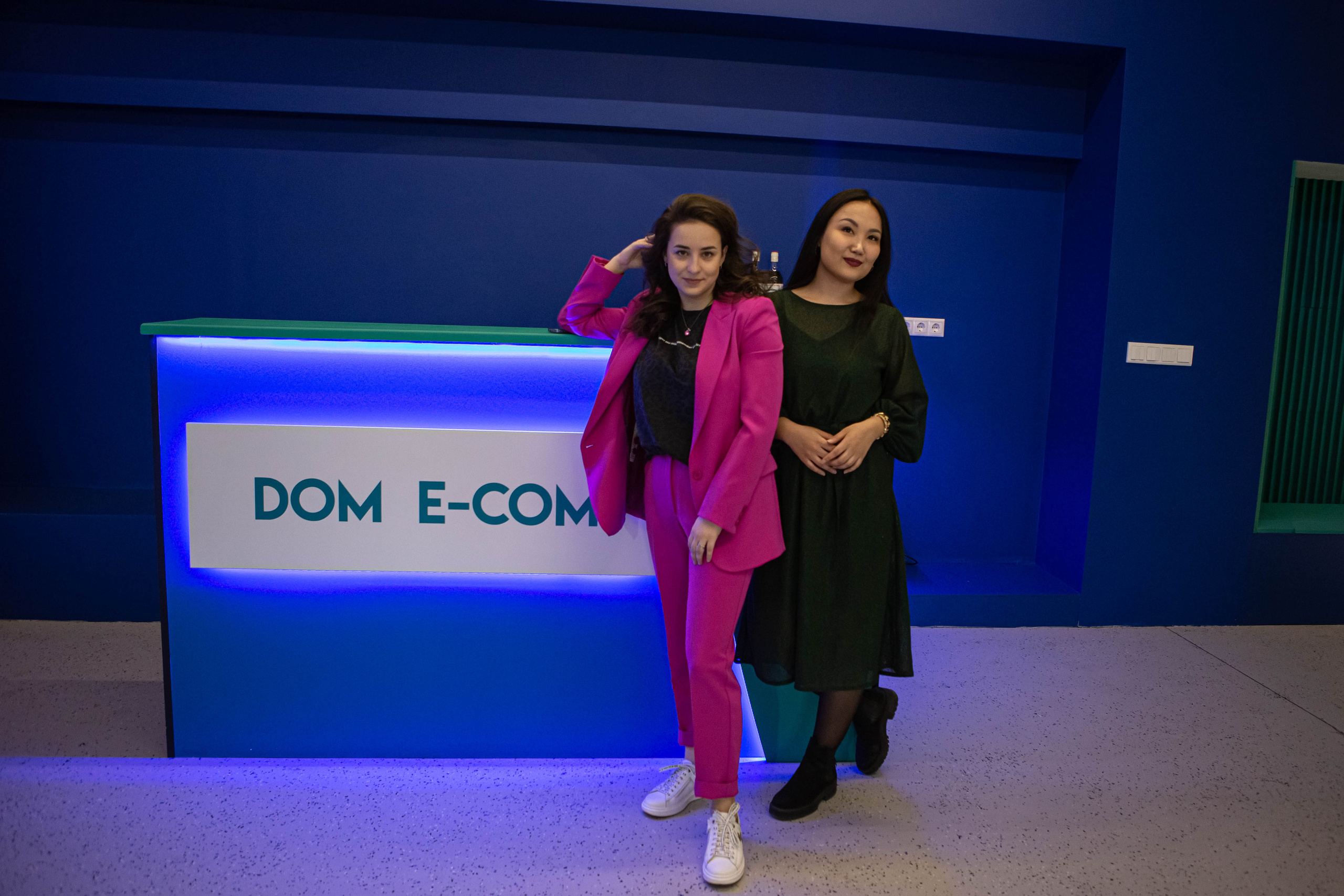 NEON | MATES CLUB NETWORKING. Фотограф Абакумова Анастасия