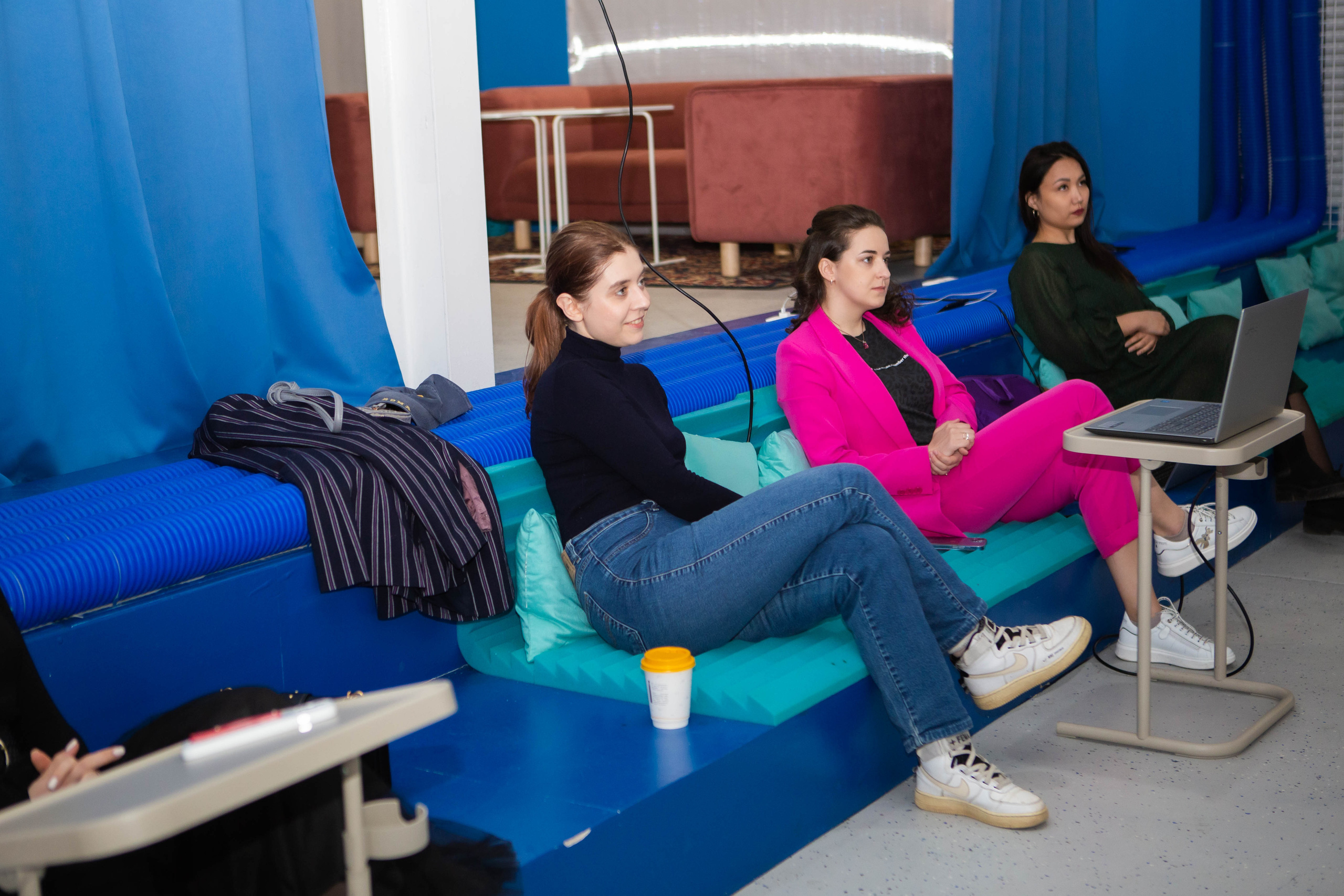 NEON | MATES CLUB NETWORKING. Фотограф Абакумова Анастасия