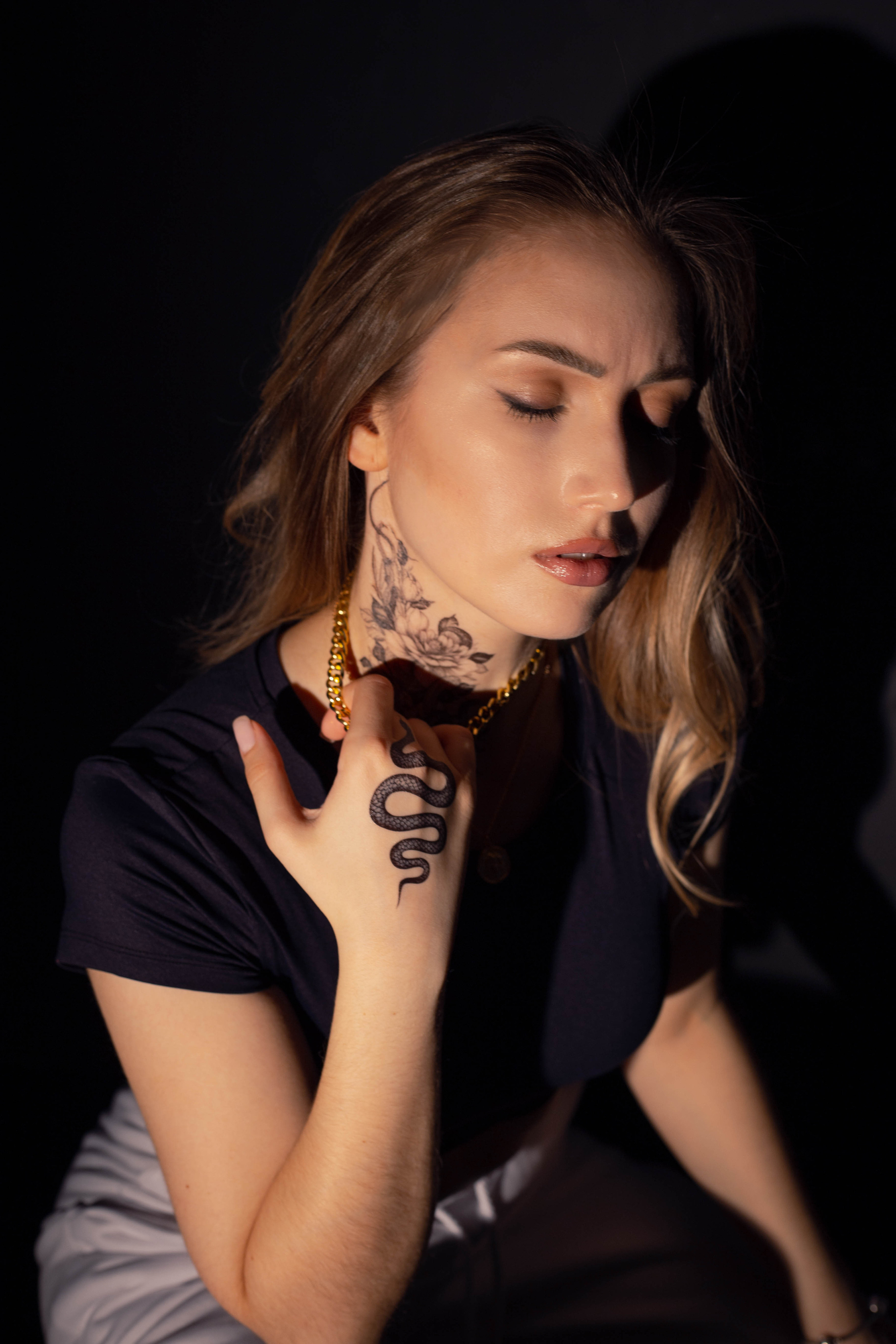 NEON | LIZA. Фотограф Абакумова Анастасия