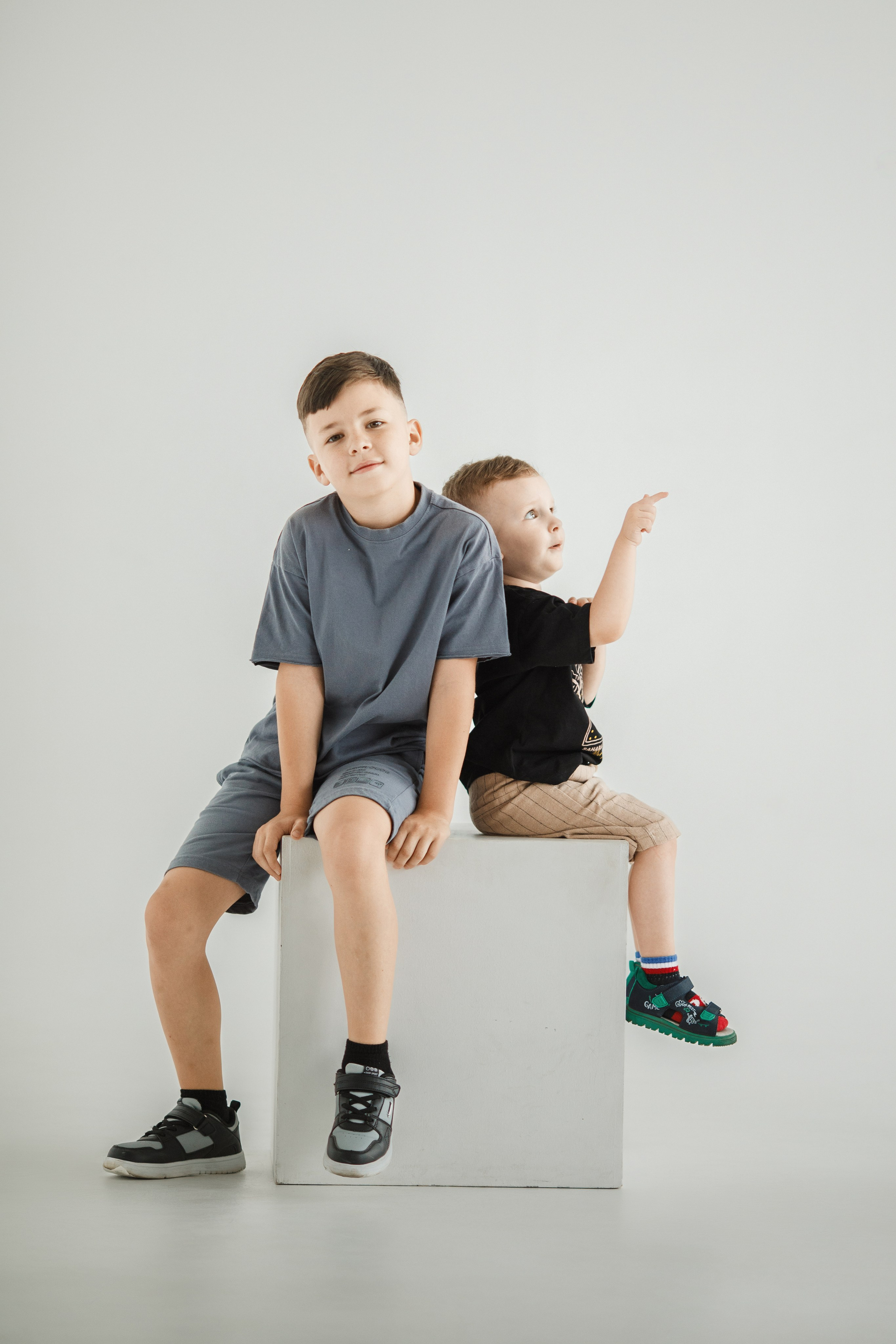 Семейная фотосессия с бенто-тортом. Фотограф во Владикавказе Юрий Геворгизов