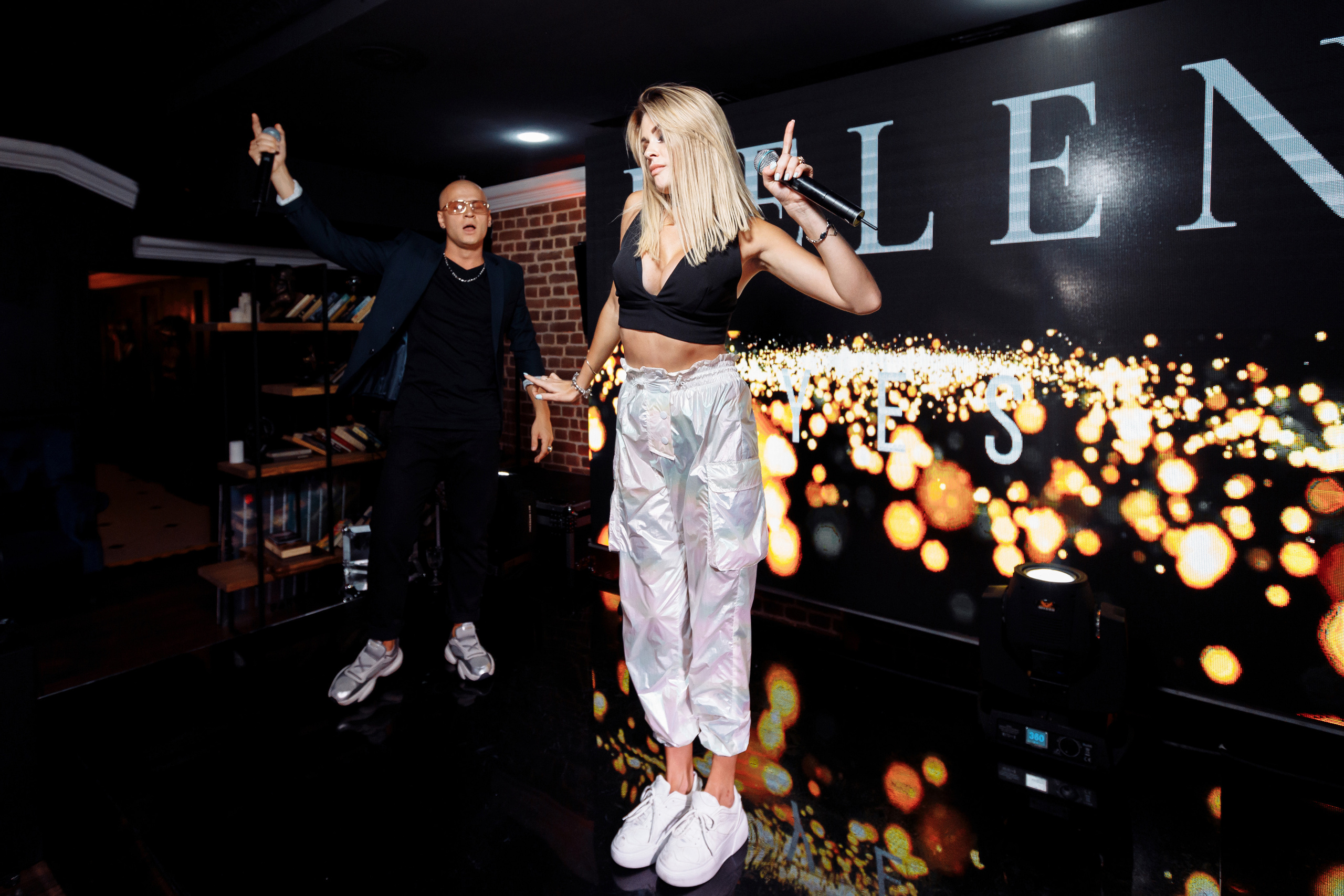 HELEN YES. ARTEMIY IGNATOV