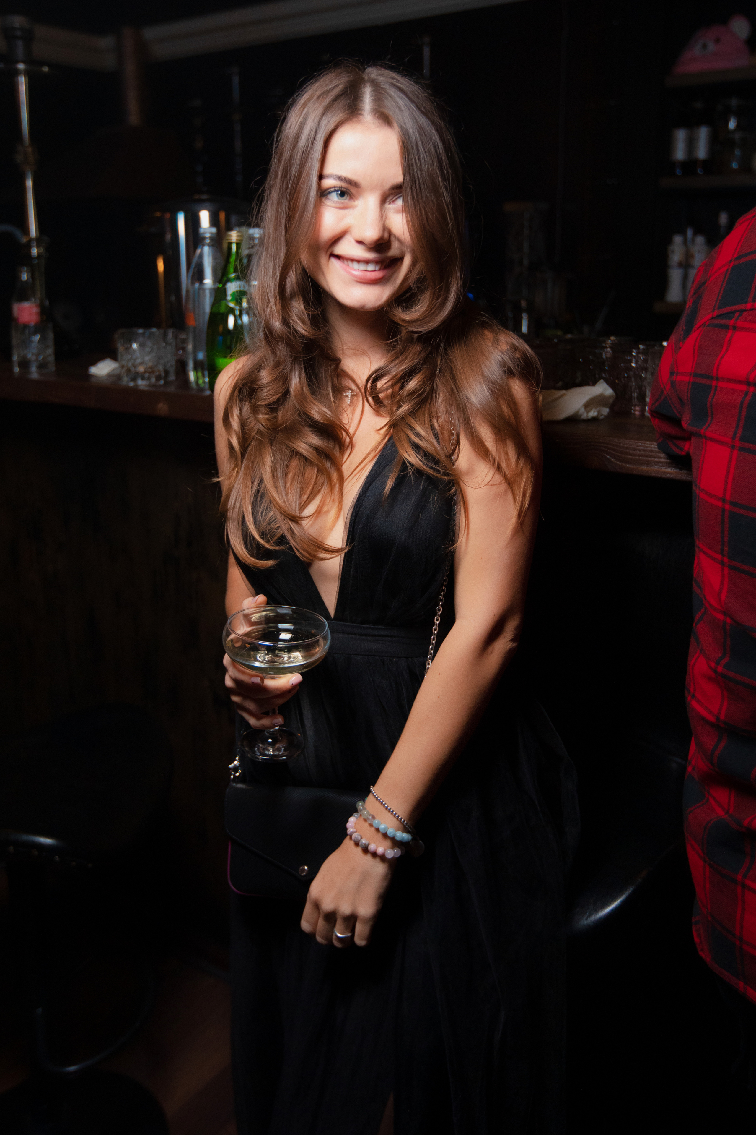 HELEN YES. ARTEMIY IGNATOV