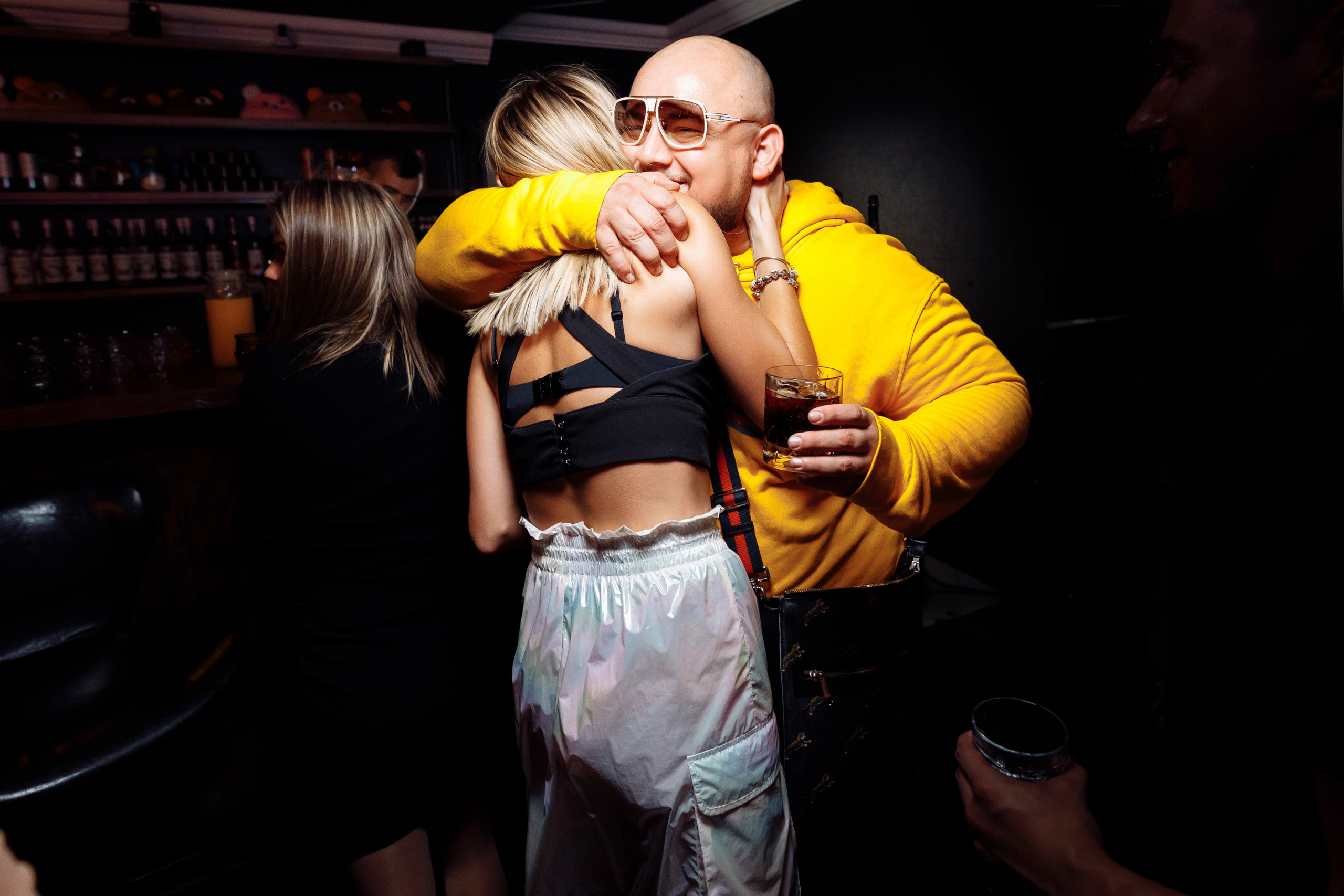 HELEN YES. ARTEMIY IGNATOV