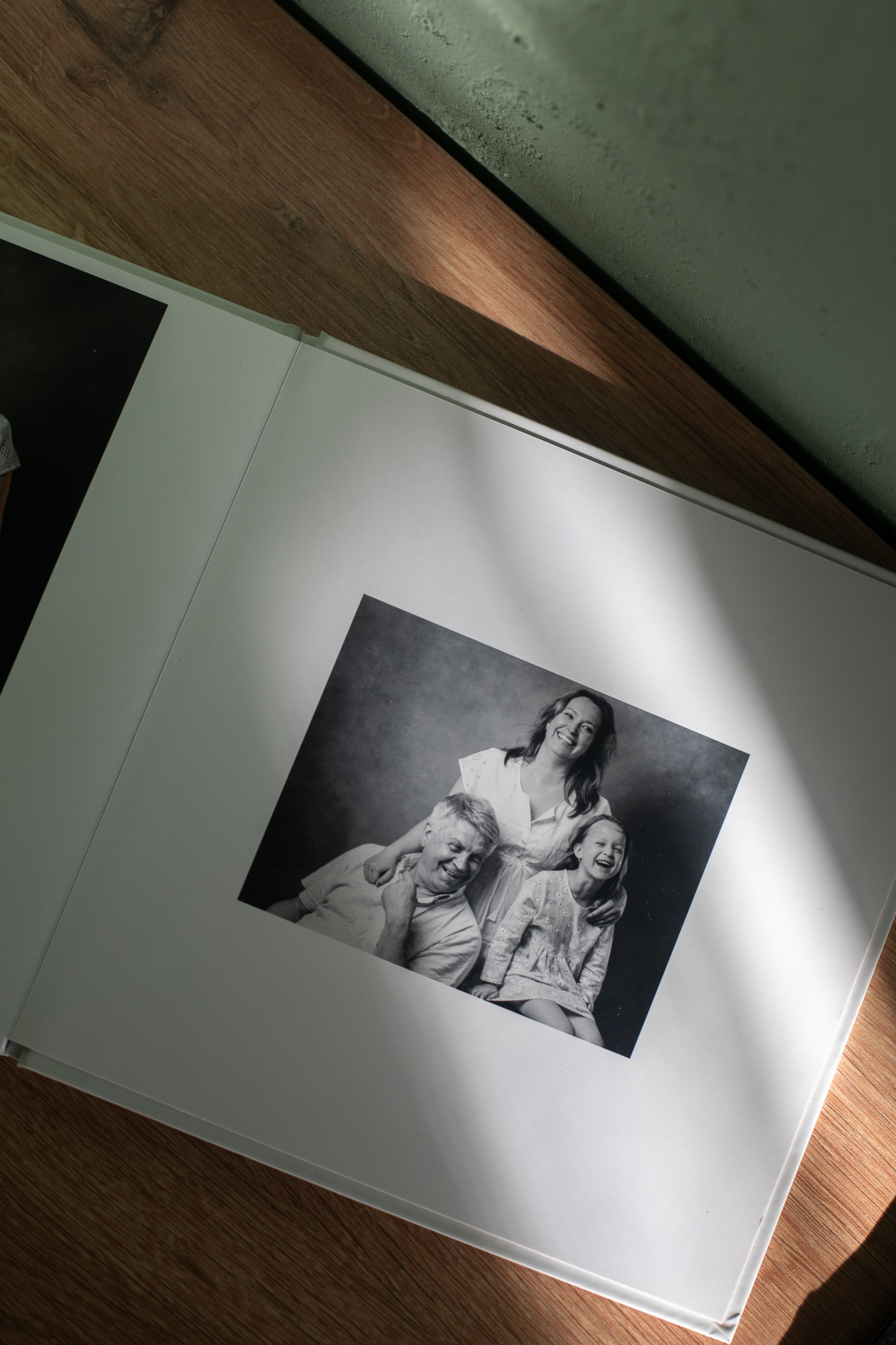 Альбом с фотообложкой. Портретный фотограф Мария Шарко