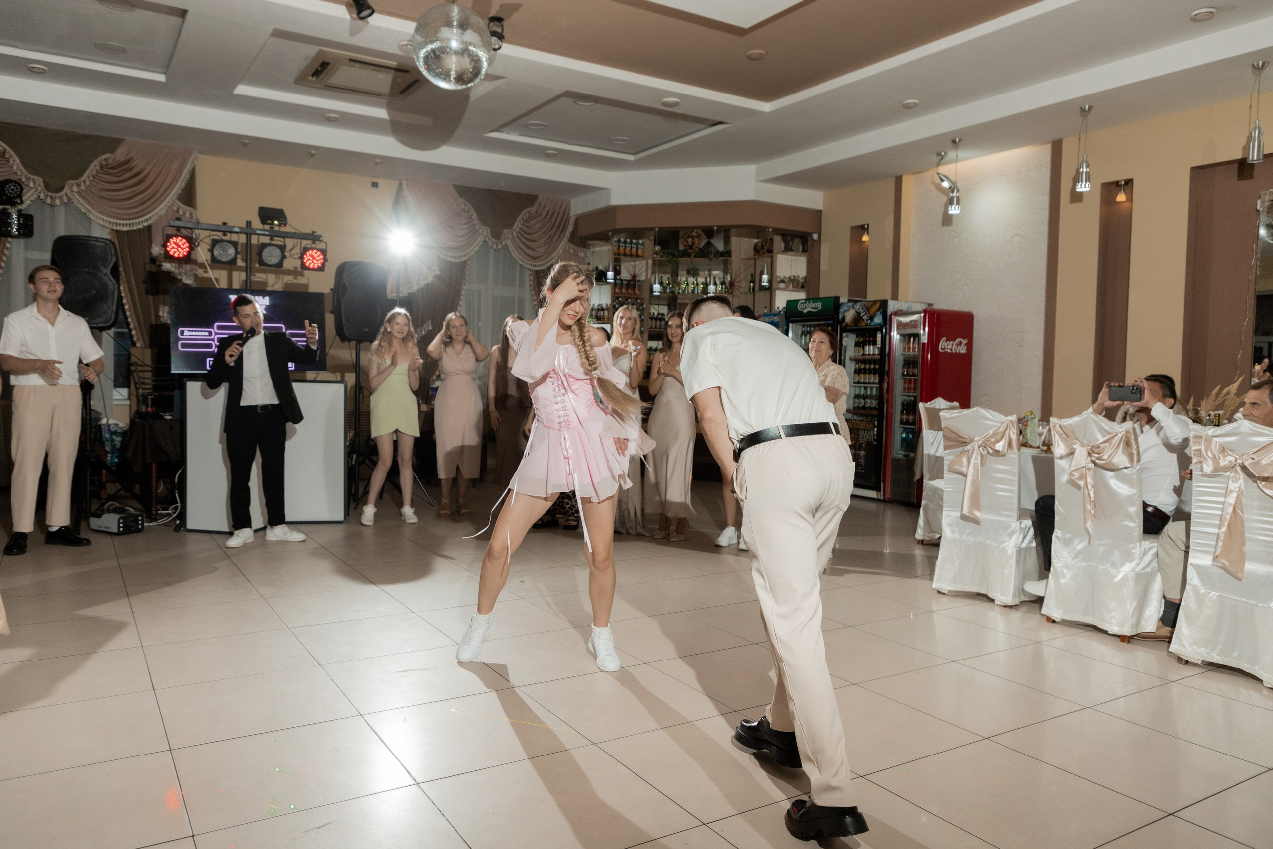 Роман и Александра (банкет). Свадебный фотограф Ангелина Сунгатулина | Саратов | Балаково | Вольск