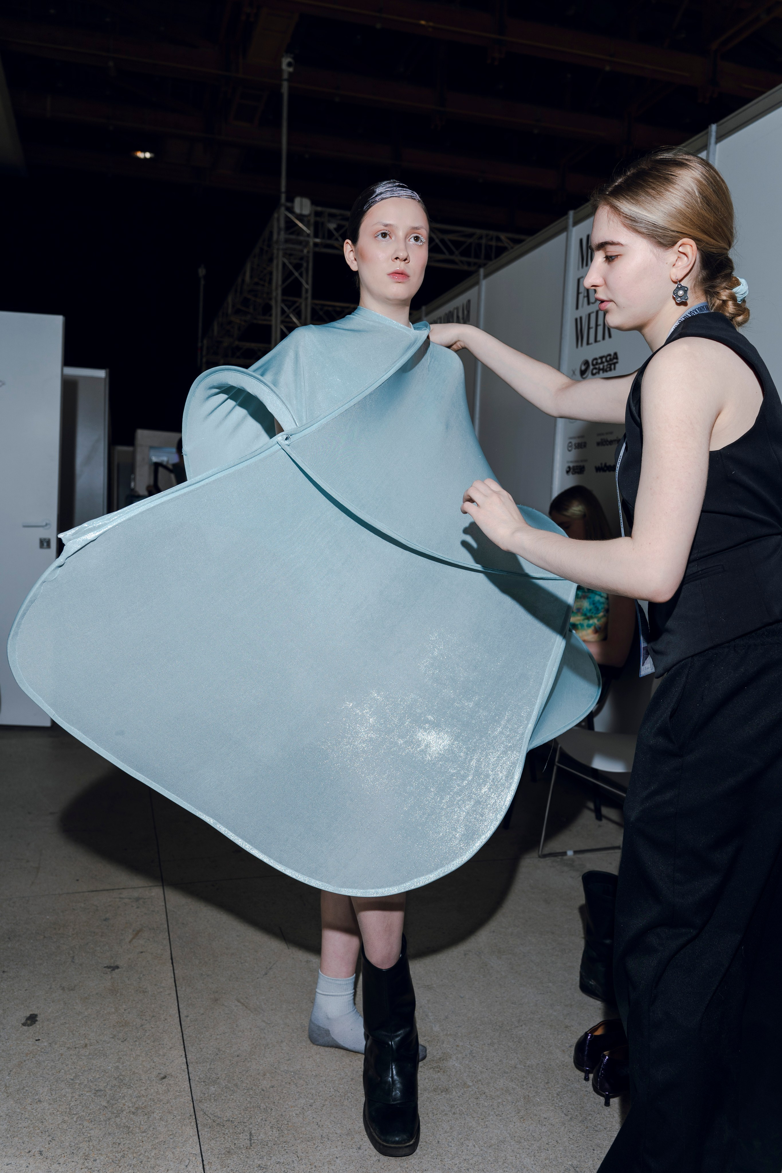 Показ Школы дизайна НИУ ВШЭ на Московской неделе моды. Фотограф в Москве Савкина Евгения