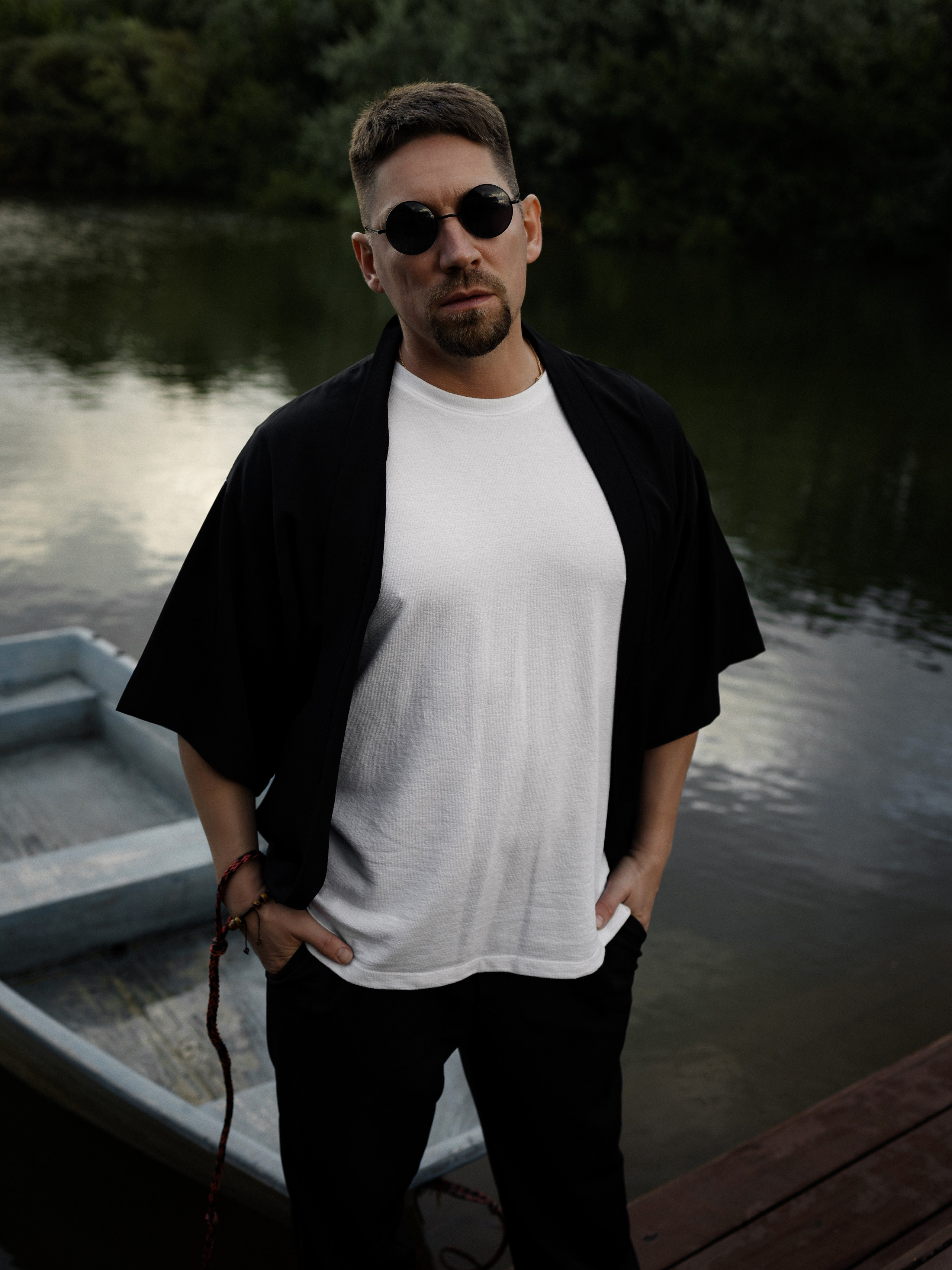 Юрий Р. Фотограф Челябинск Эвелина Ганага, съемка для бизнеса и маркетплейсов