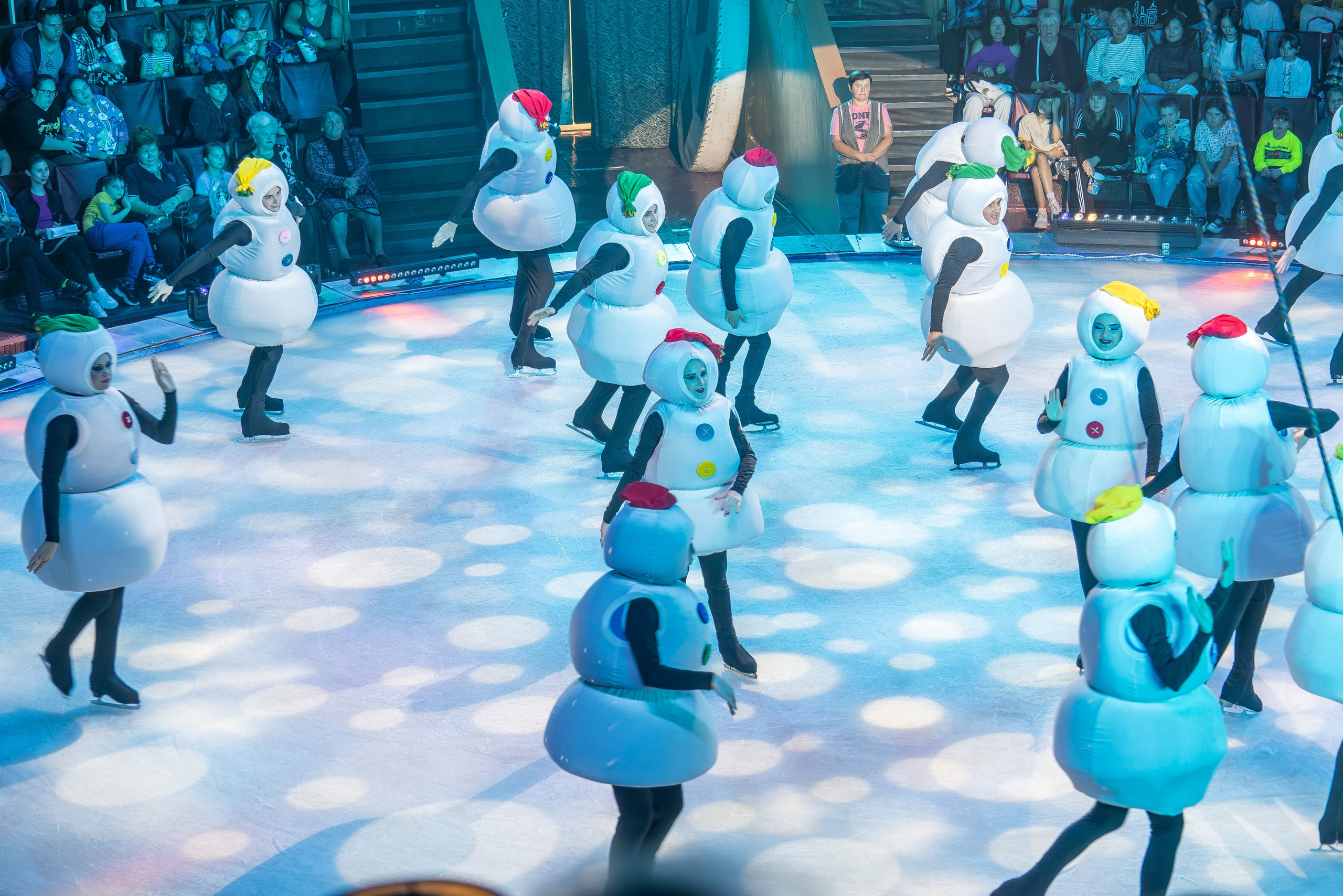 Цирк на льду «Айсберг» в Луганске. Фотограф в РФ и ЛНР Юлия Федосеева